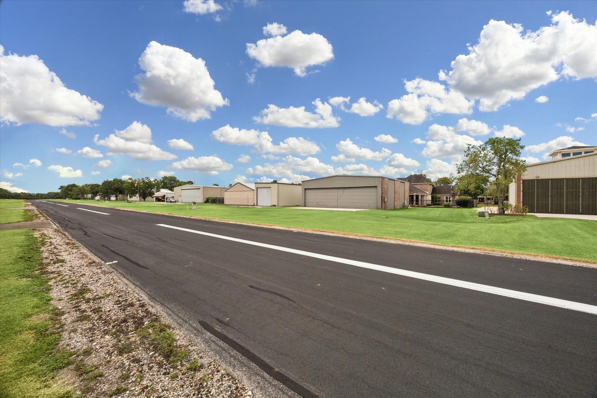 2103 Airline Drive, Friendswood, TX 77546 2103 Airline Drive, Friendswood, TX 77546