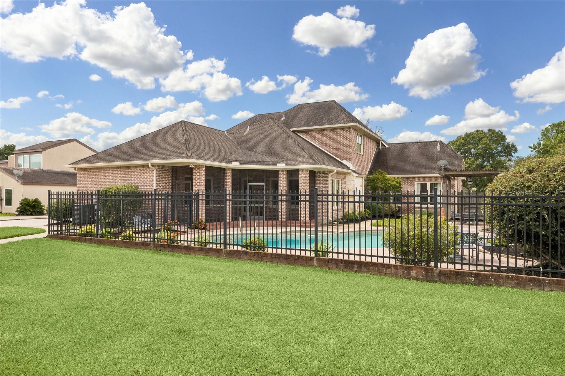 2103 Airline Drive, Friendswood, TX 77546 2103 Airline Drive, Friendswood, TX 77546