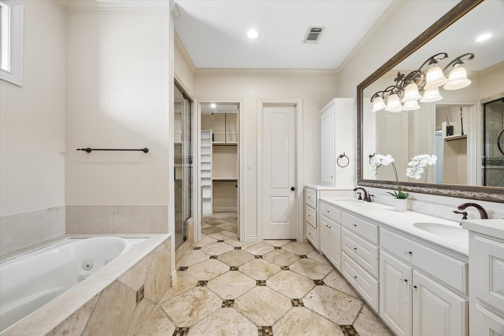 2103 Airline Drive, Friendswood, TX 77546 2103 Airline Drive, Friendswood, TX 77546