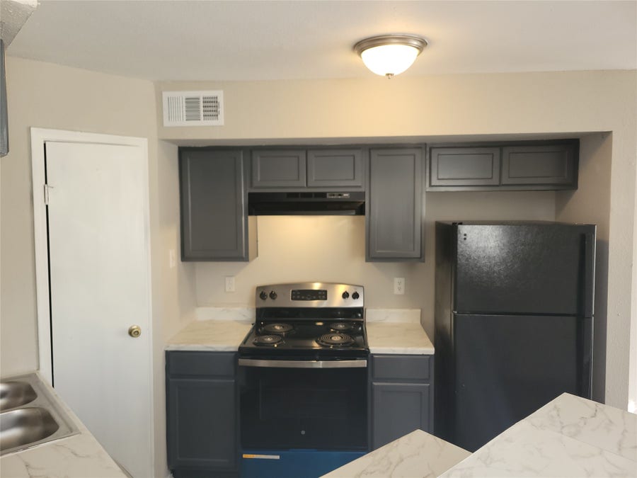 Property photo for 7200 W T C Jester Boulevard, #2402, Houston, TX
