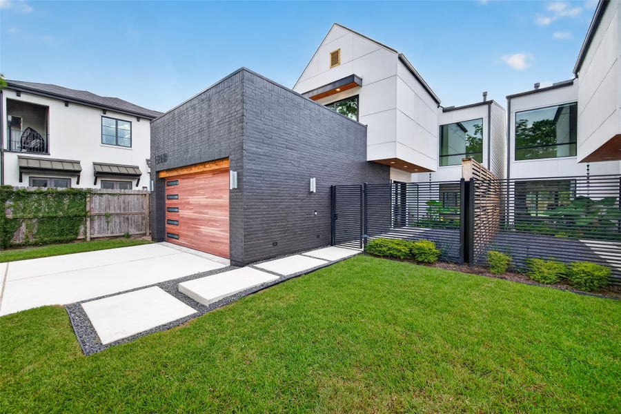 Property photo for 1508 Woodvine Drive, Houston, TX