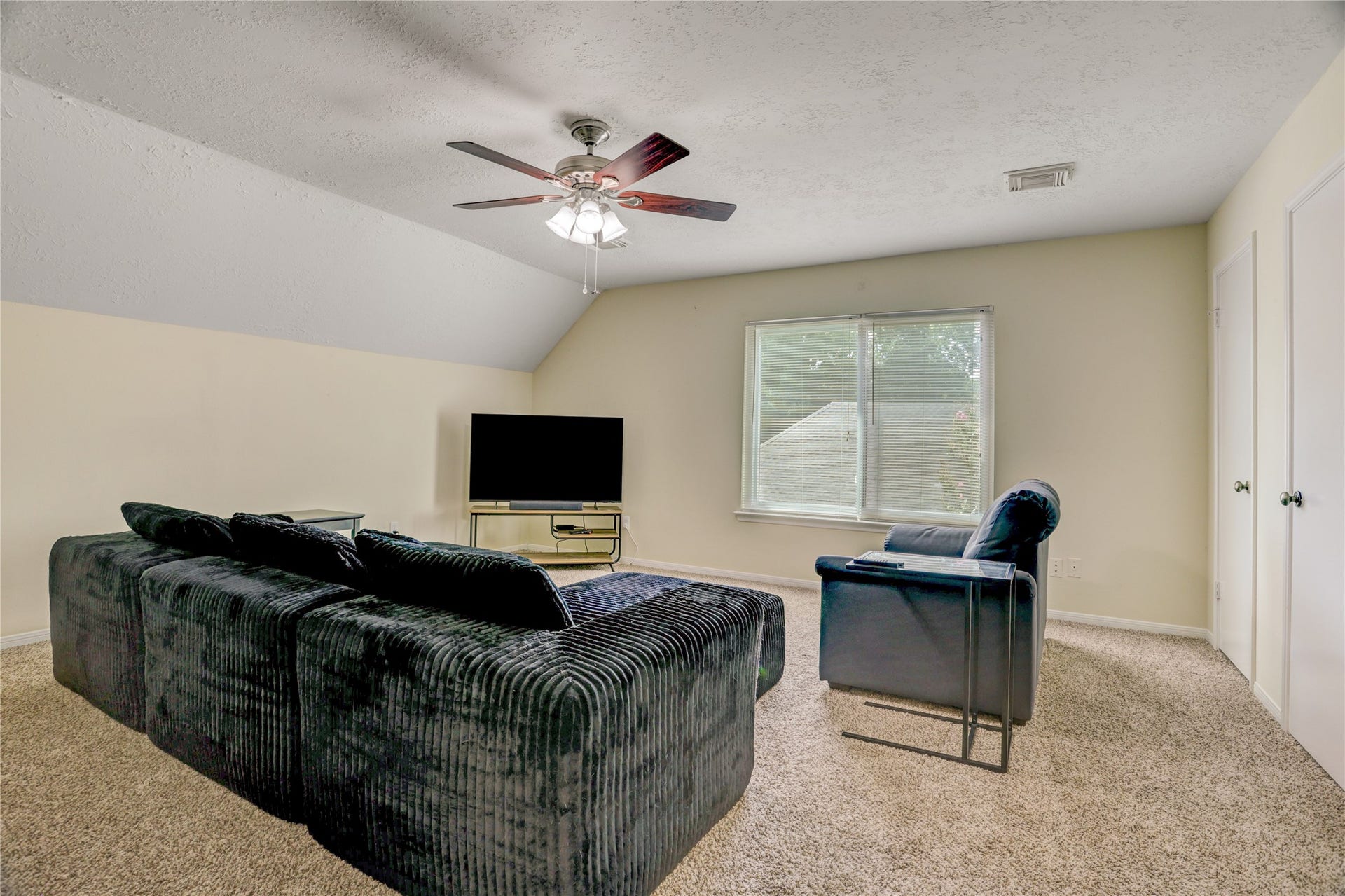 2513 Hadley Circle, Sugar Land, TX 77478 2513 Hadley Circle, Sugar Land, TX 77478