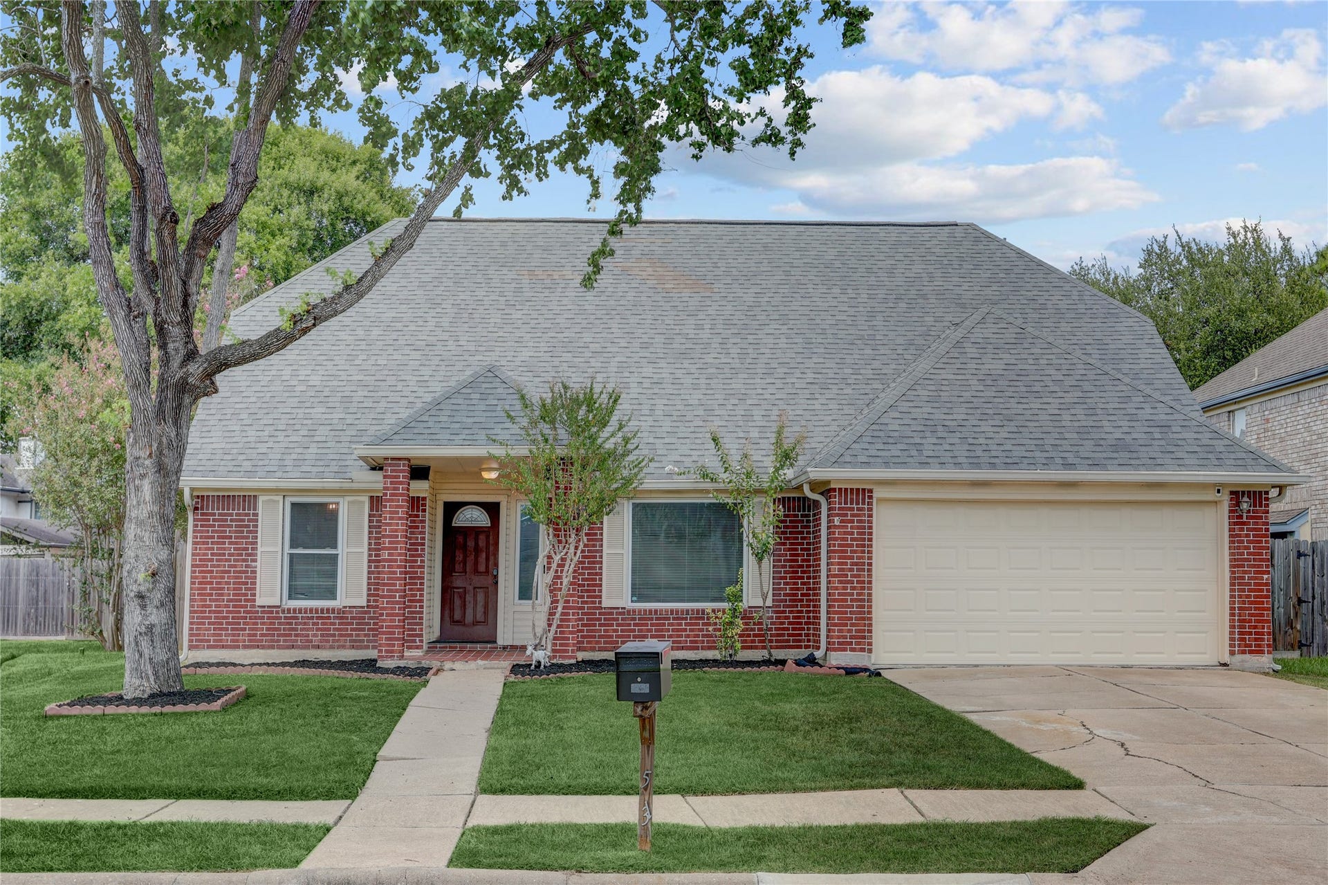 2513 Hadley Circle, Sugar Land, TX 77478 2513 Hadley Circle, Sugar Land, TX 77478