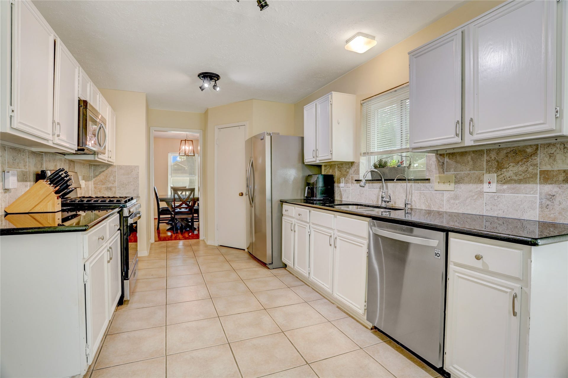 2513 Hadley Circle, Sugar Land, TX 77478 2513 Hadley Circle, Sugar Land, TX 77478