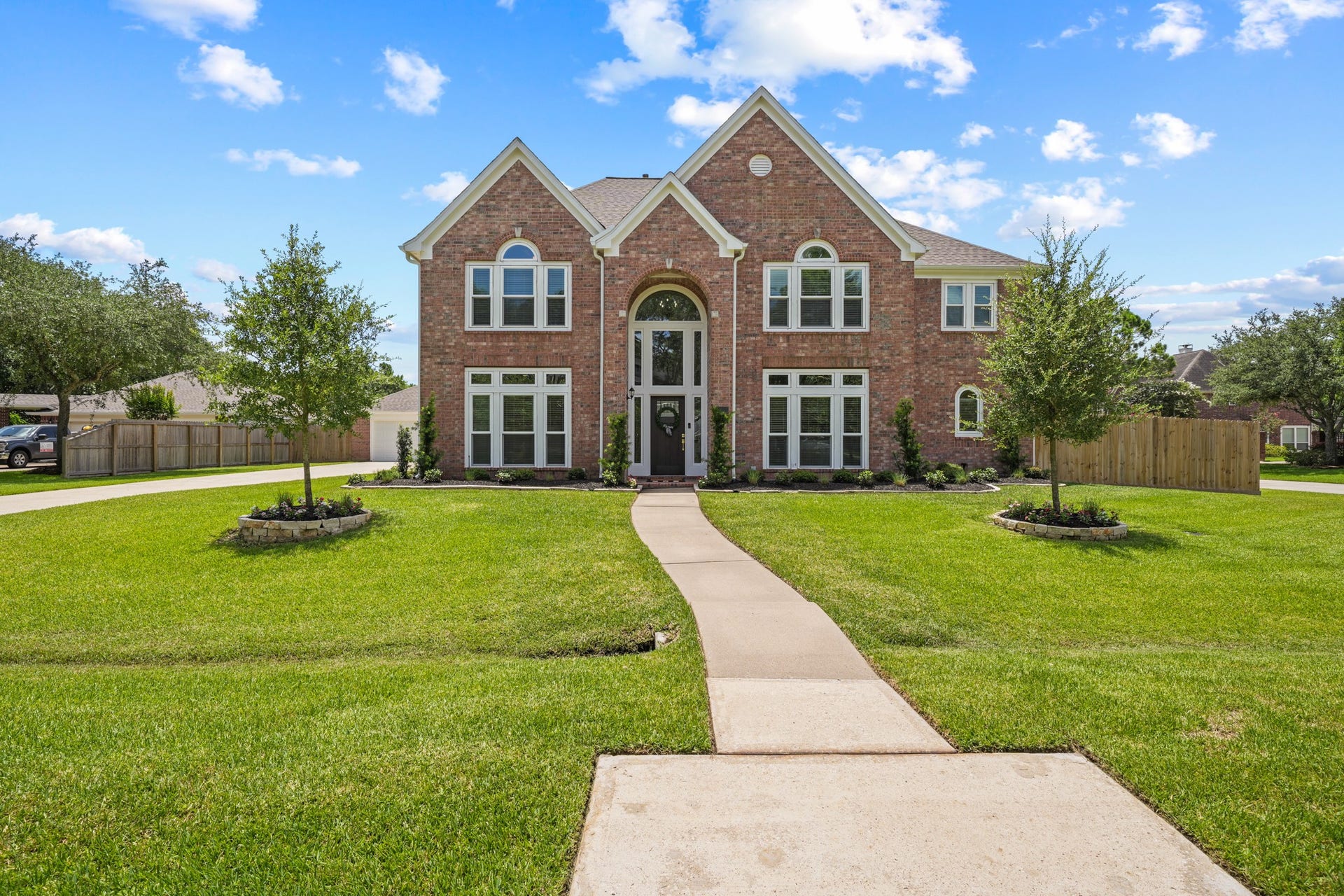 403 Trail Head Street, Friendswood, TX 77546 Welcome Home to 403 Trail Head Street, where timeless design, exceptional craftsmanship, and modern comfort come together in the heart of Friendswood ISD.