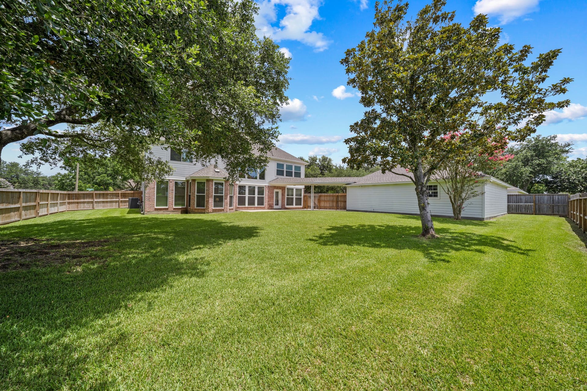 403 Trail Head Street, Friendswood, TX 77546 Plenty of space to create your dream resort oasis.