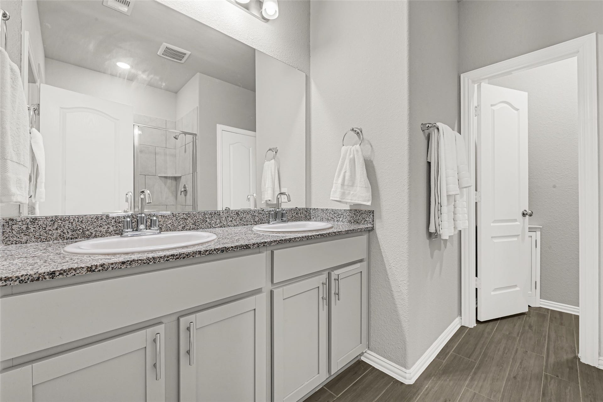 31607 Eldorado Lane, Fulshear, TX 77441 Primary bathroom