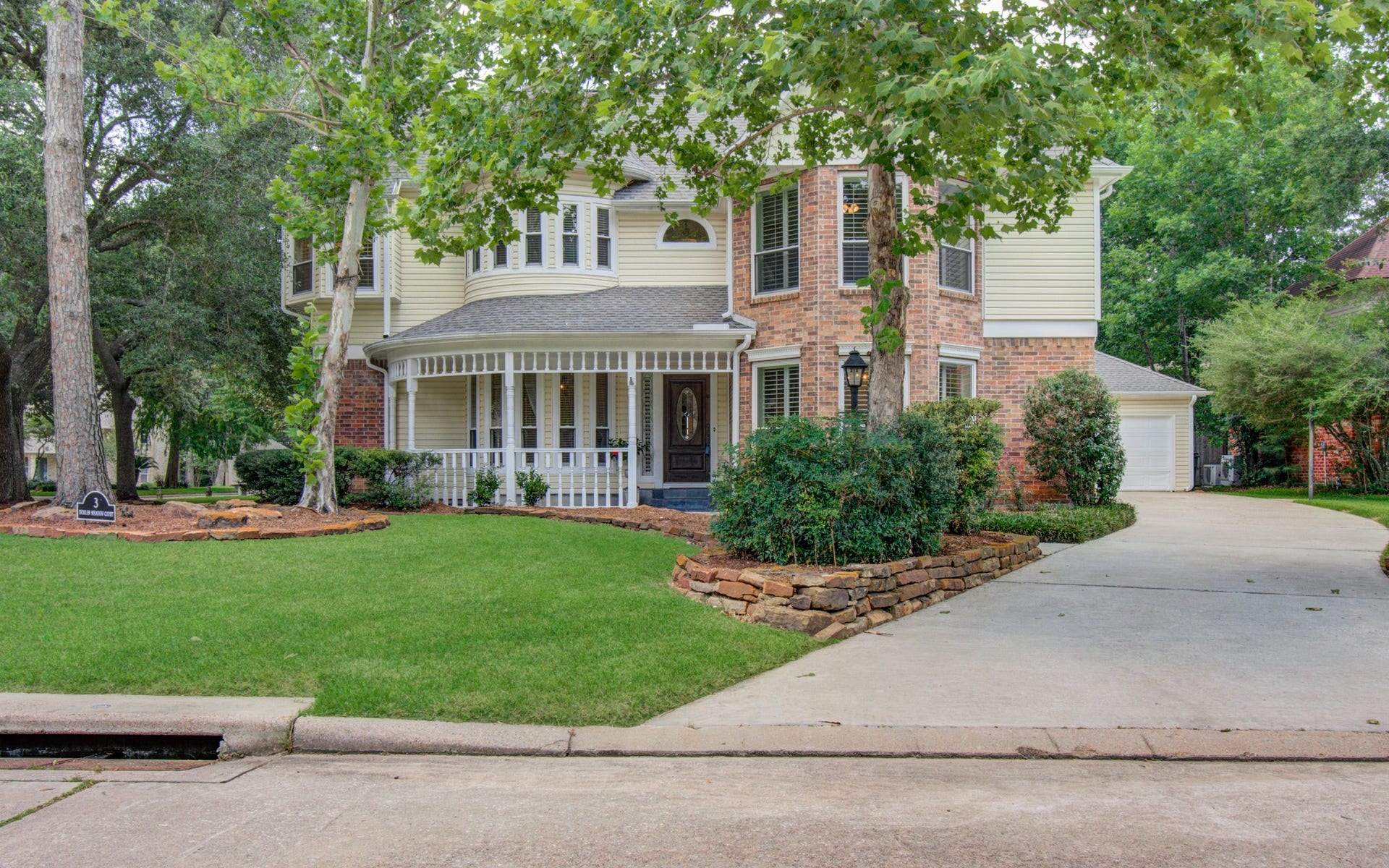 3 Dunlin Meadow Court, The Woodlands, TX 77381 3 Dunlin Meadow Court, The Woodlands, TX 77381