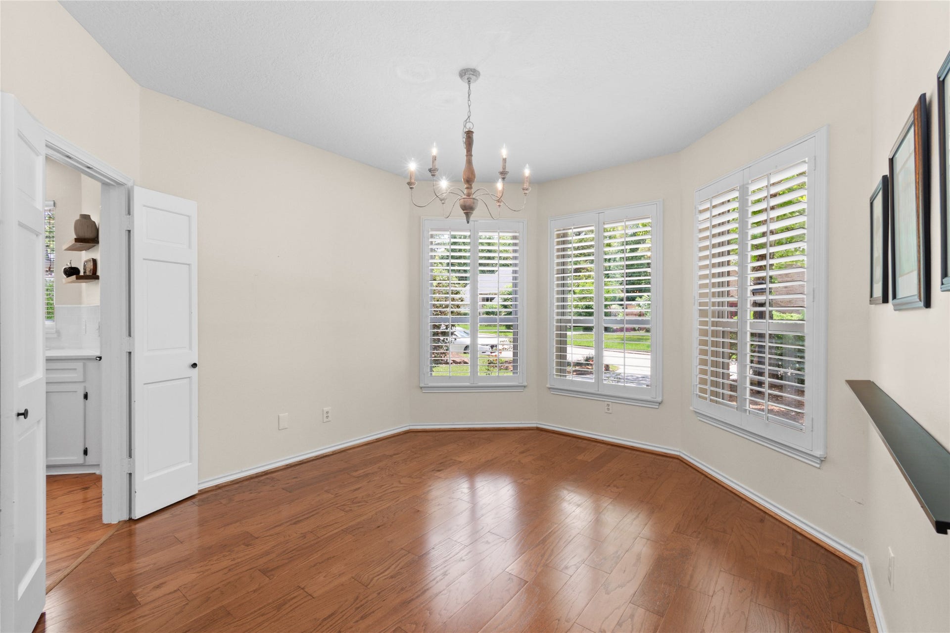3 Dunlin Meadow Court, The Woodlands, TX 77381 3 Dunlin Meadow Court, The Woodlands, TX 77381