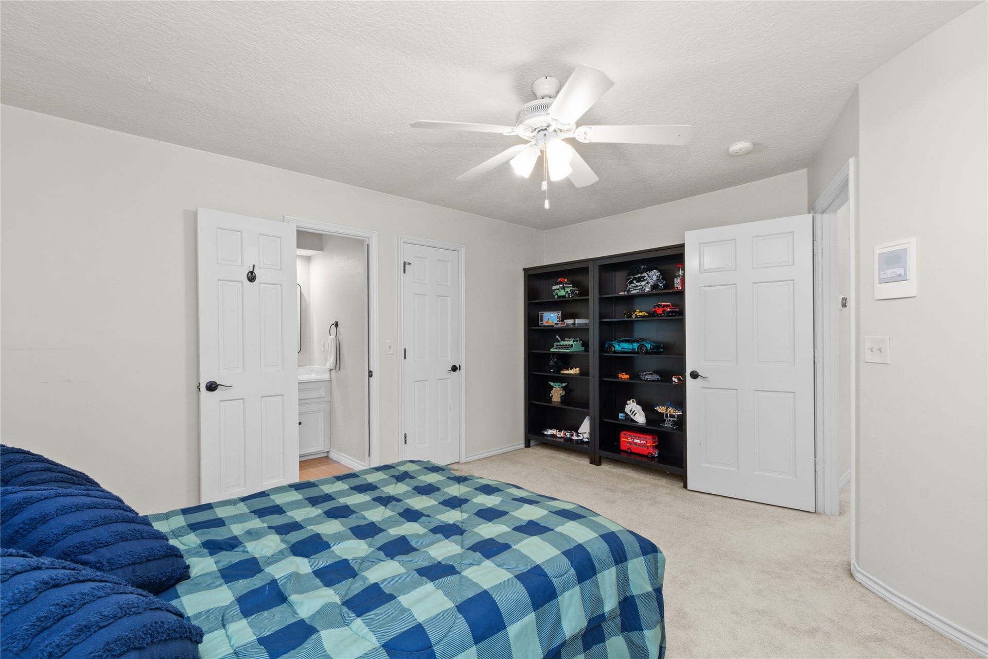 3 Dunlin Meadow Court, The Woodlands, TX 77381 3 Dunlin Meadow Court, The Woodlands, TX 77381