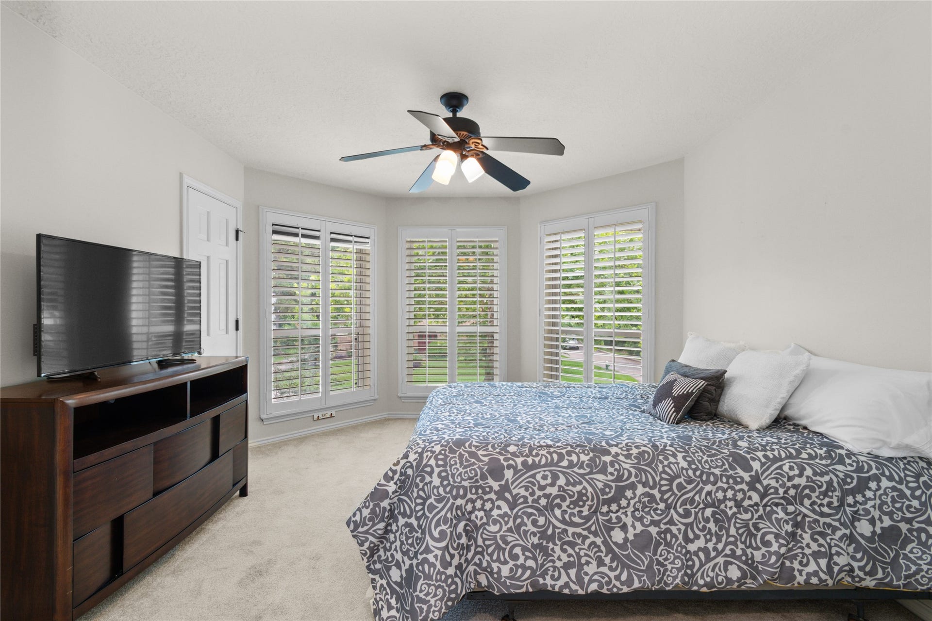 3 Dunlin Meadow Court, The Woodlands, TX 77381 3 Dunlin Meadow Court, The Woodlands, TX 77381