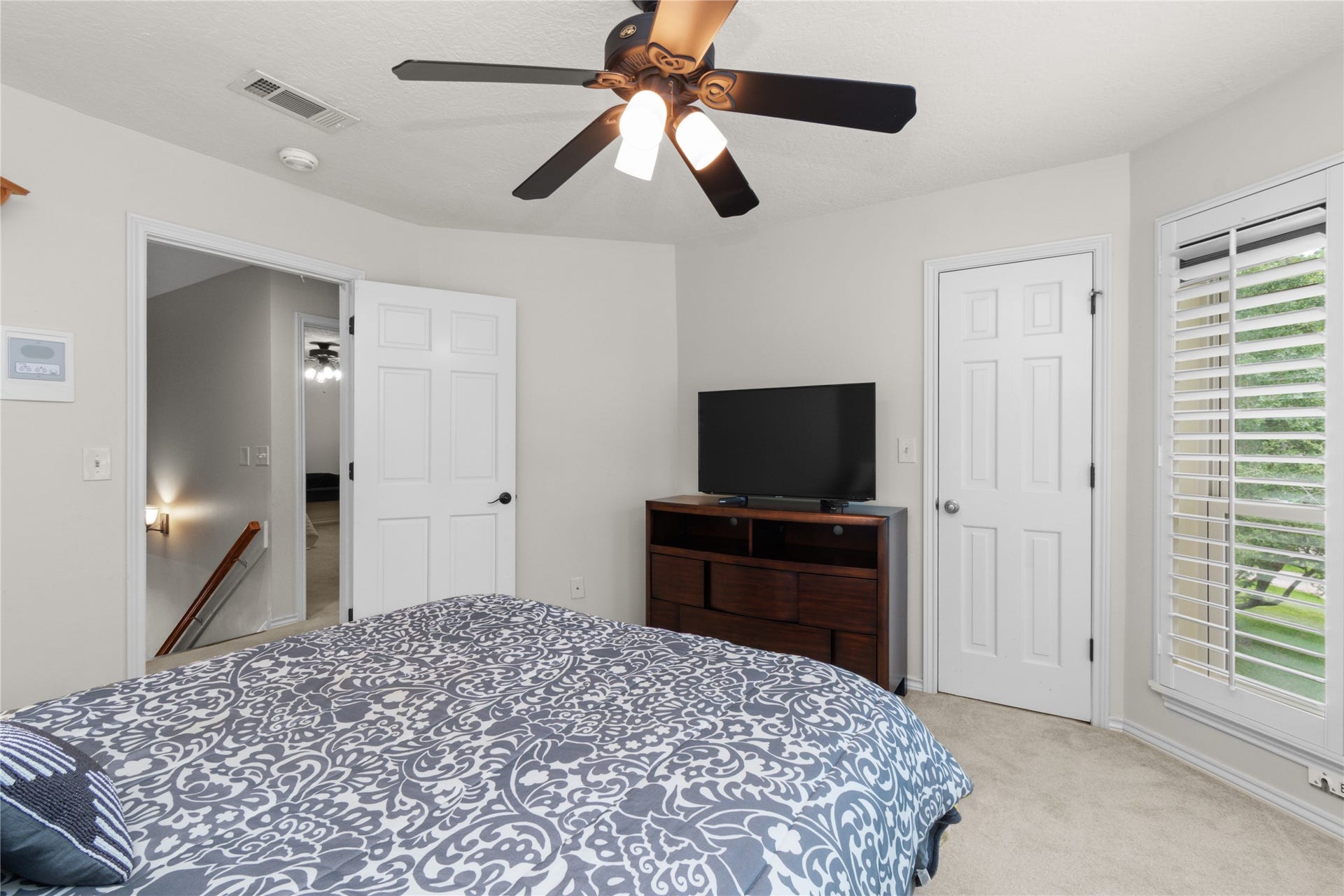 3 Dunlin Meadow Court, The Woodlands, TX 77381 3 Dunlin Meadow Court, The Woodlands, TX 77381
