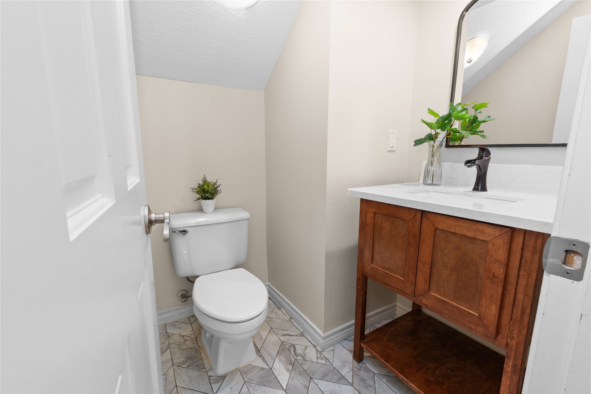 3 Dunlin Meadow Court, The Woodlands, TX 77381 3 Dunlin Meadow Court, The Woodlands, TX 77381