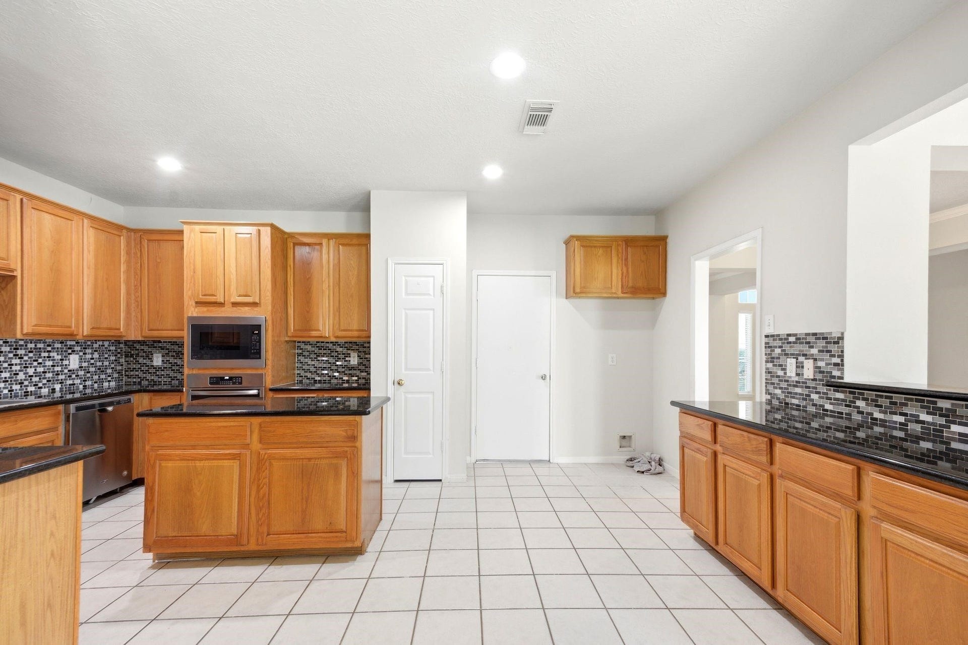 3126 Waters View Dr, Sugar Land, TX 77478 3126 Waters View Dr, Sugar Land, TX 77478
