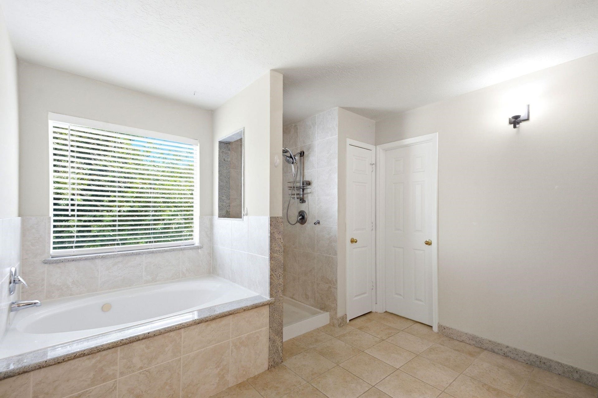 3126 Waters View Dr, Sugar Land, TX 77478 3126 Waters View Dr, Sugar Land, TX 77478