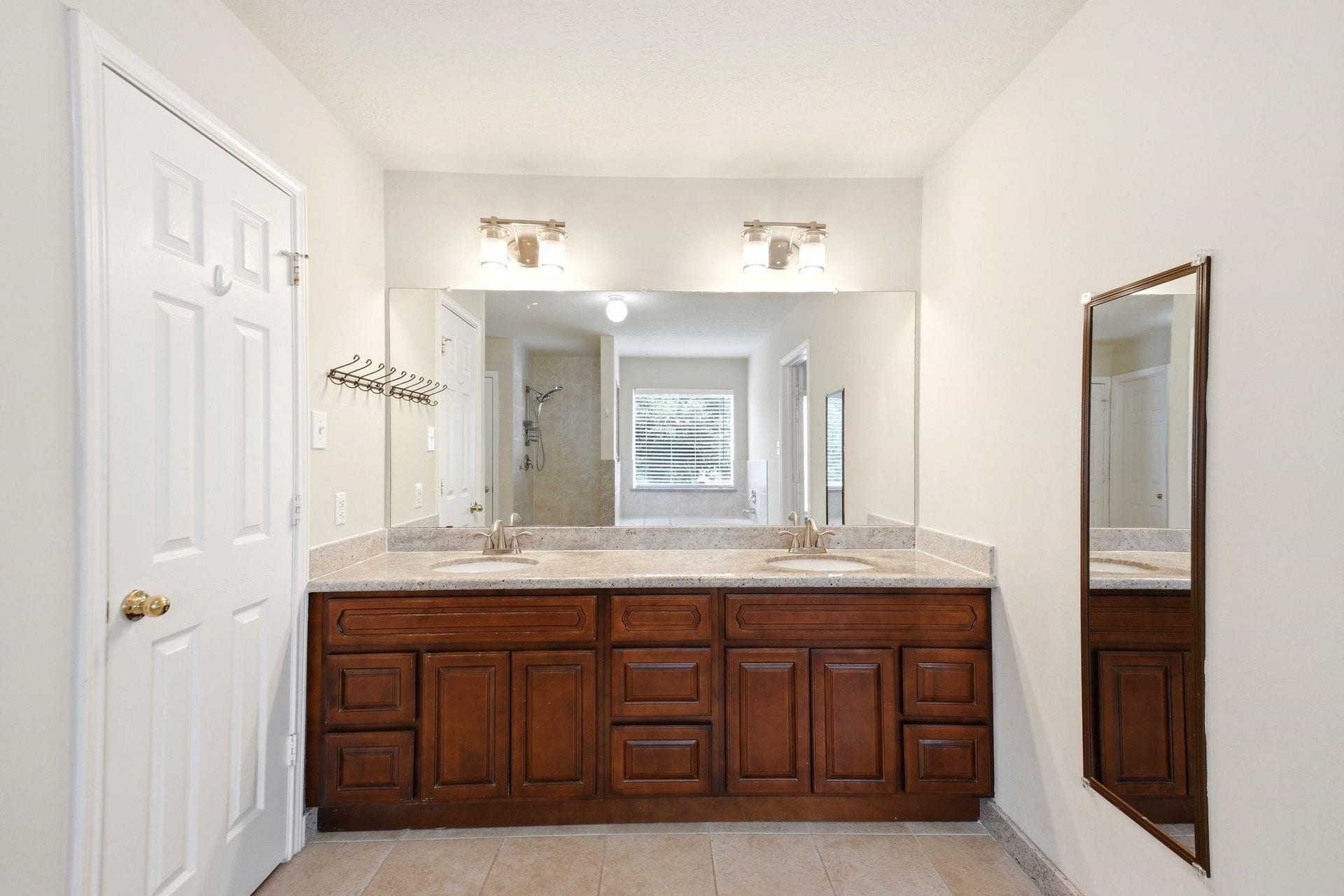 3126 Waters View Dr, Sugar Land, TX 77478 3126 Waters View Dr, Sugar Land, TX 77478