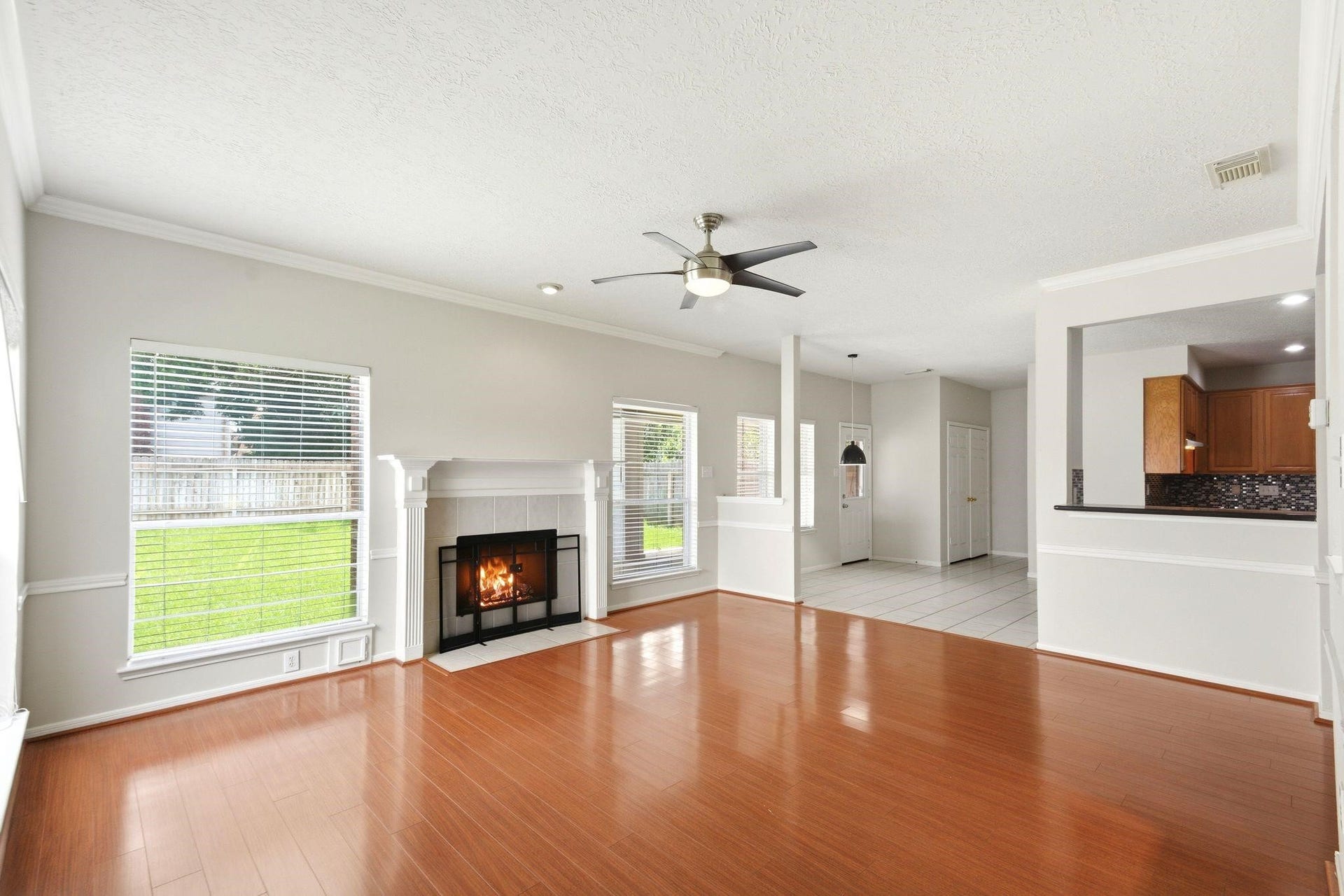 3126 Waters View Dr, Sugar Land, TX 77478 3126 Waters View Dr, Sugar Land, TX 77478
