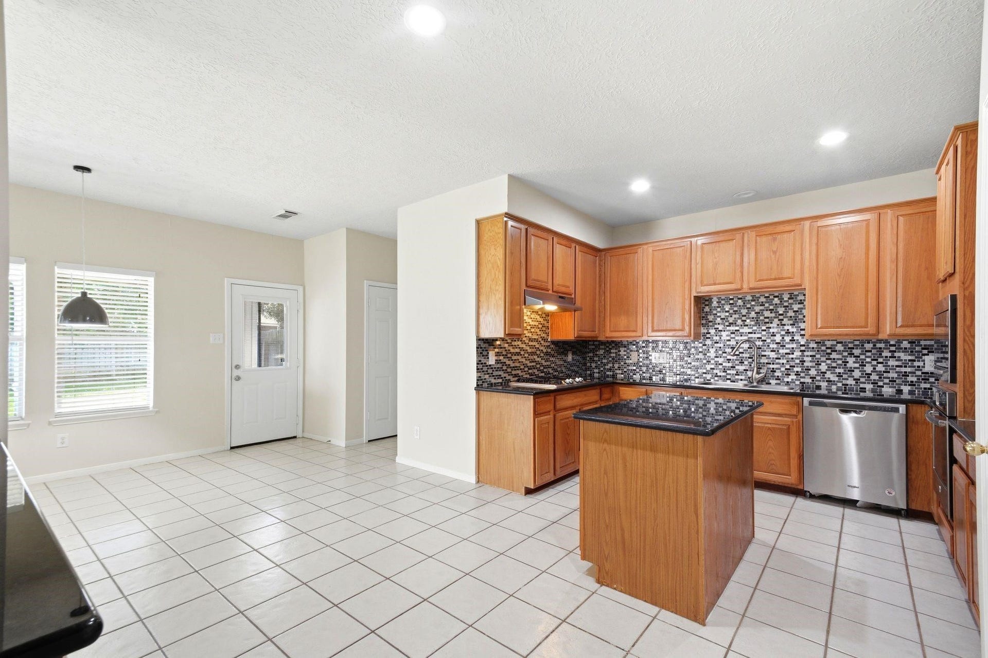 3126 Waters View Dr, Sugar Land, TX 77478 3126 Waters View Dr, Sugar Land, TX 77478