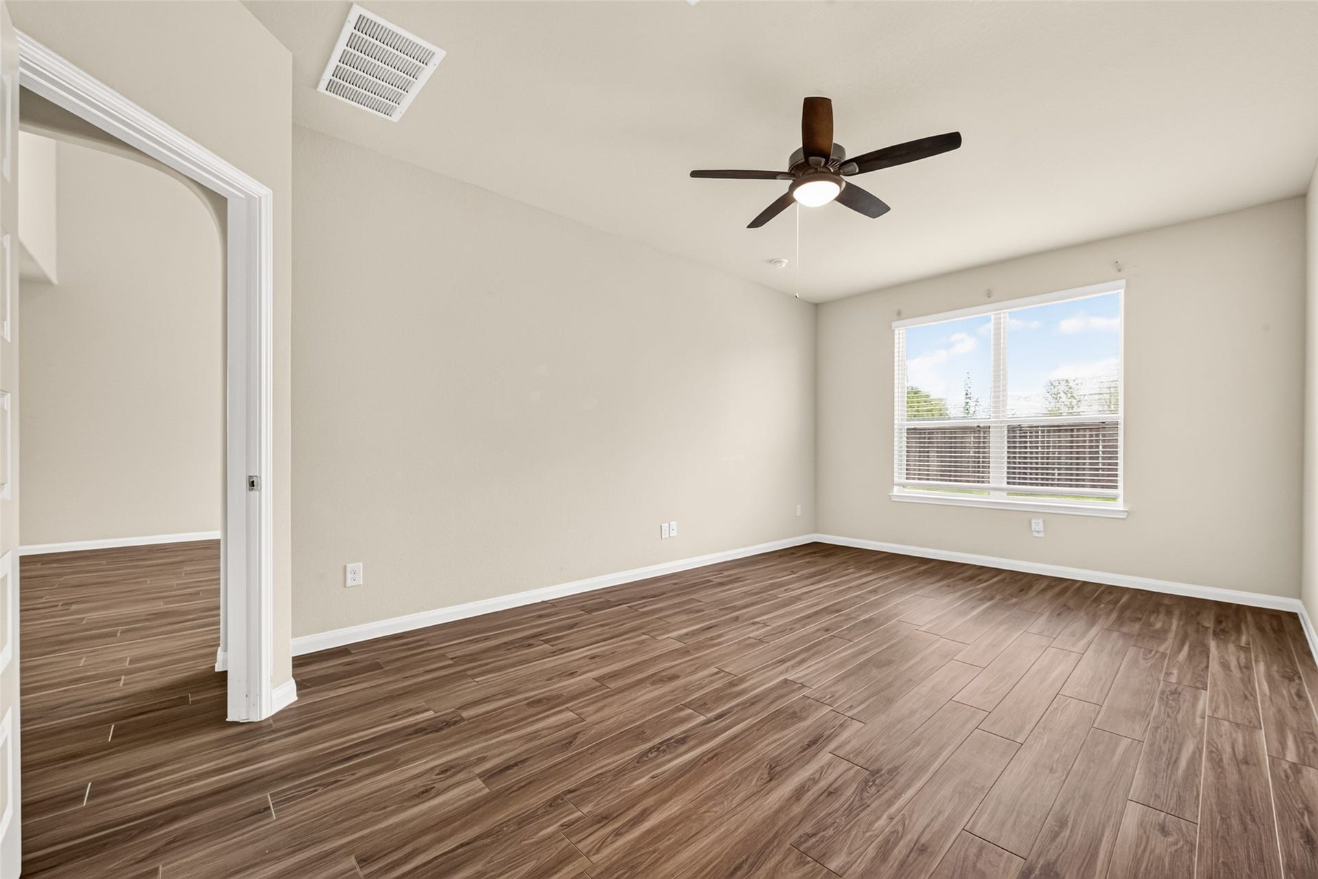 5342 Briana Dee Drive, Rosharon, TX 77583 5342 Briana Dee Drive, Rosharon, TX 77583