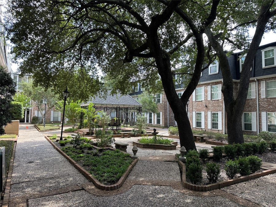 Property photo for 359 N Post Oak Lane, #220, Houston, TX