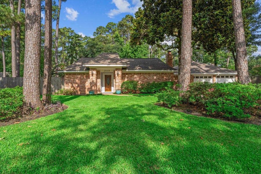 Property photo for 25319 Old Carriage Lane, Spring, TX