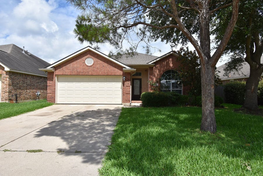 Property photo for 128 Long Canyon Lane, Richmond, TX