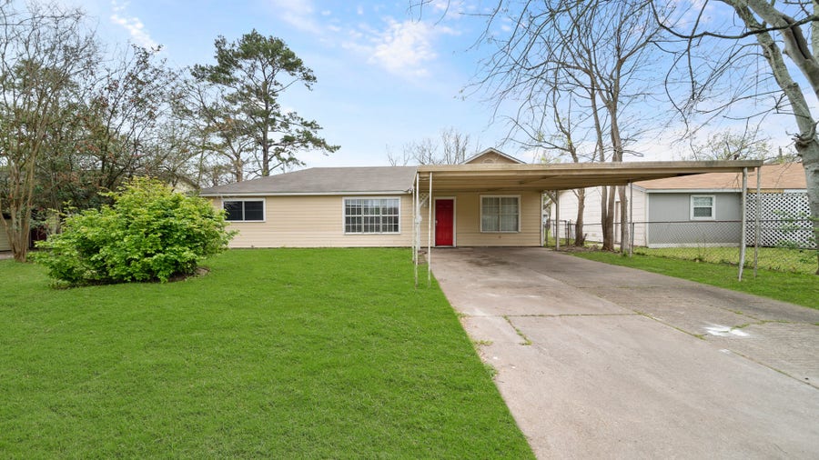 Property photo for 2426 Estate Drive, Deer Park, TX
