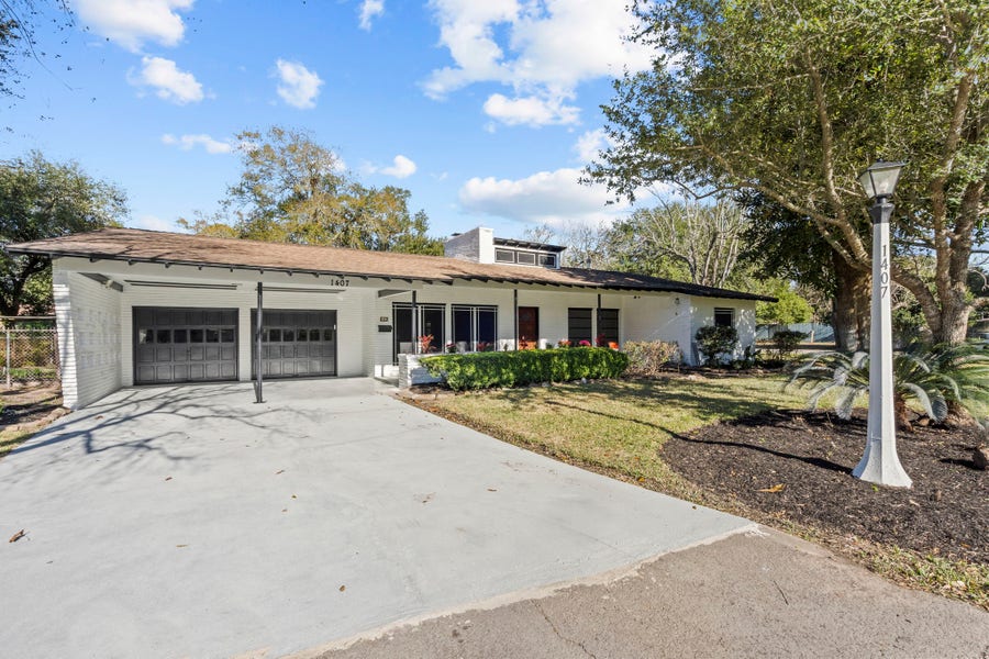 Property photo for 1407 Lamar Drive, La Marque, TX