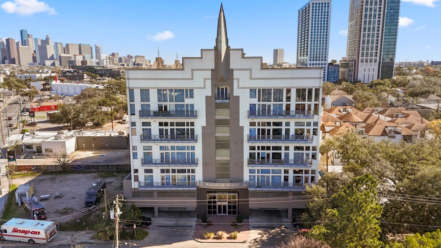 Property photo for 3311 Yupon Street, #317, Houston, TX