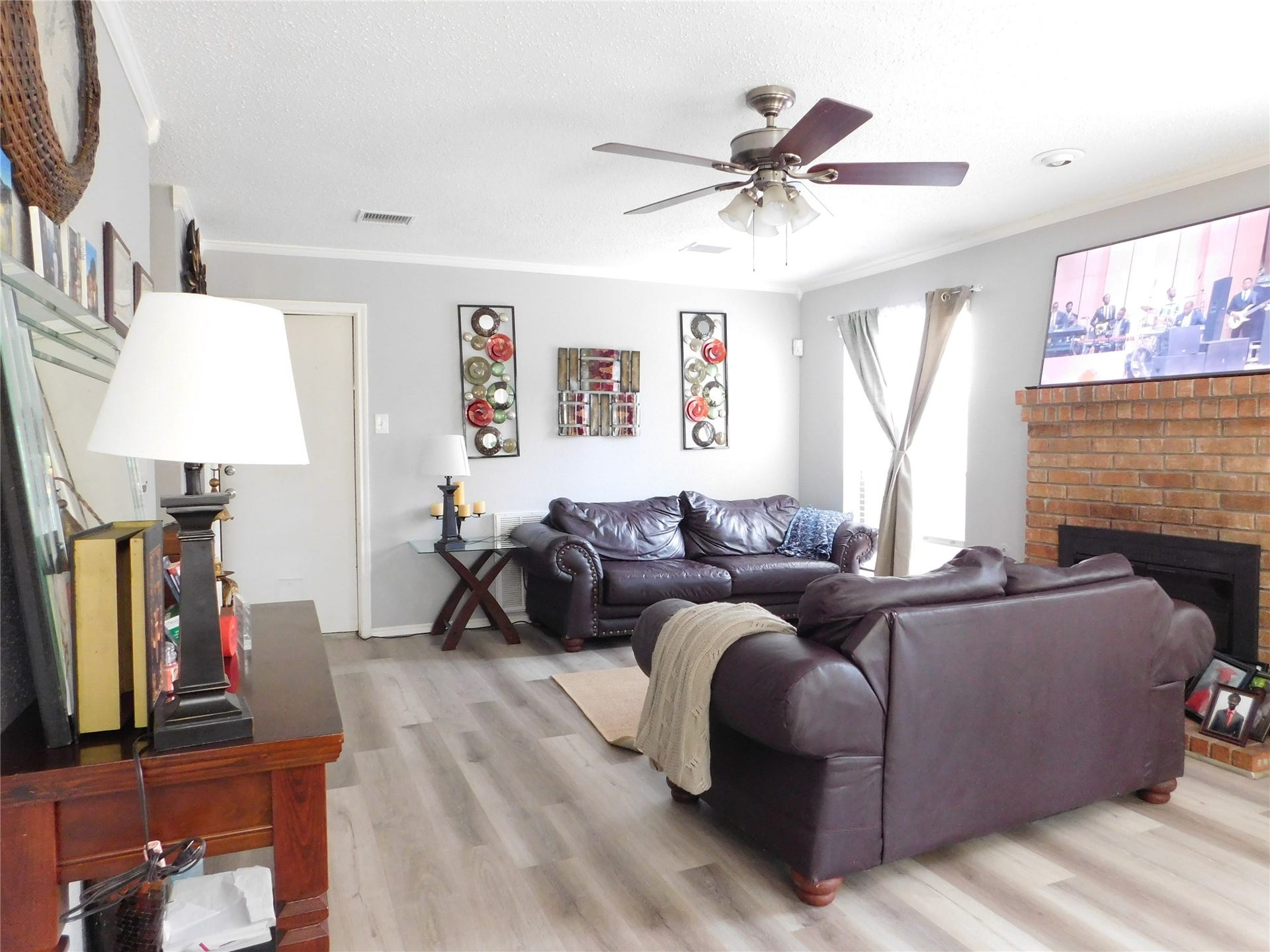 1703 Regal Blue Court, Fresno, TX 77545 1703 Regal Blue Court, Fresno, TX 77545