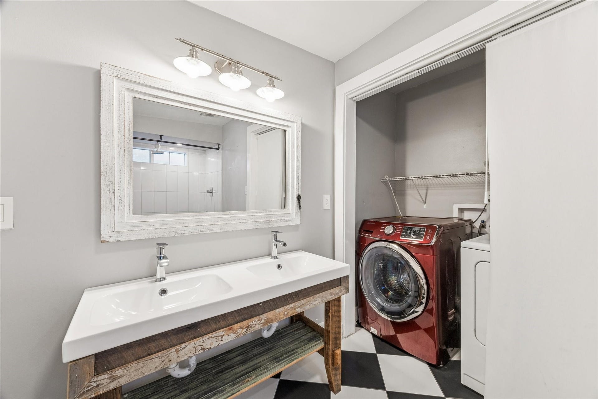 2520 Ave L, Galveston, TX 77550 2520 Ave L, Galveston, TX 77550