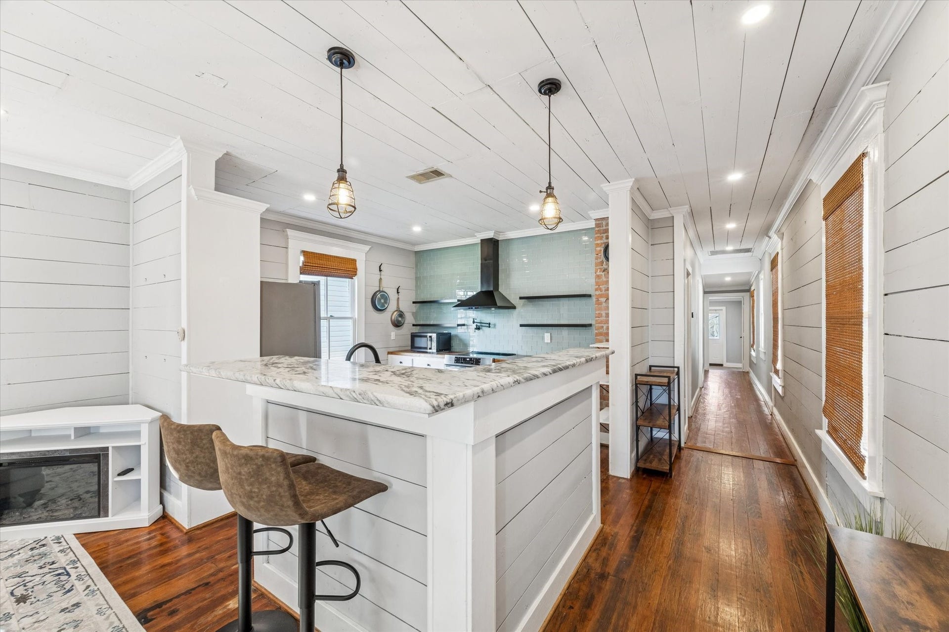 2520 Ave L, Galveston, TX 77550 2520 Ave L, Galveston, TX 77550