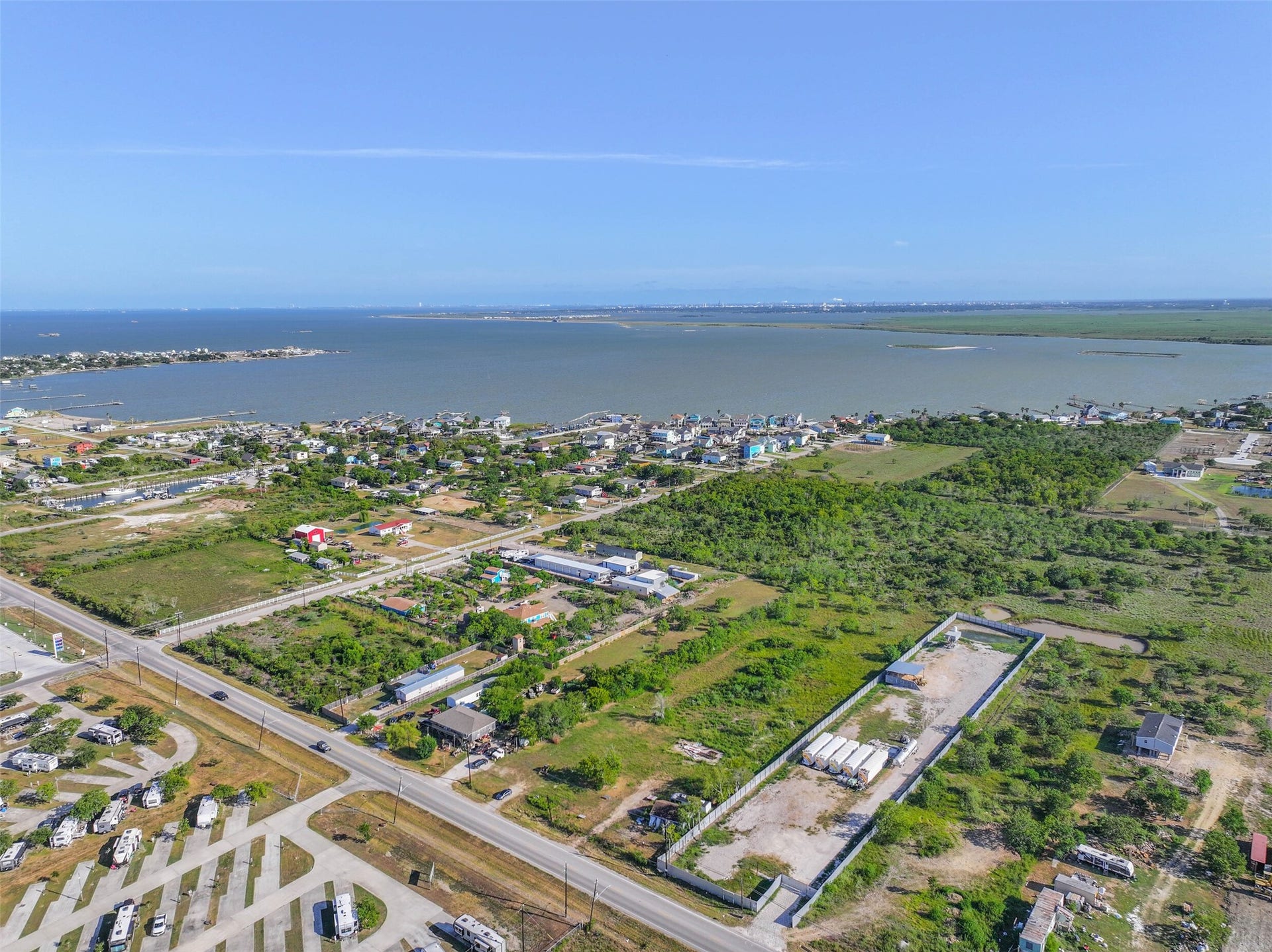 2375 E Fm 517, San Leon, TX 77539 2375 E Fm 517, San Leon, TX 77539