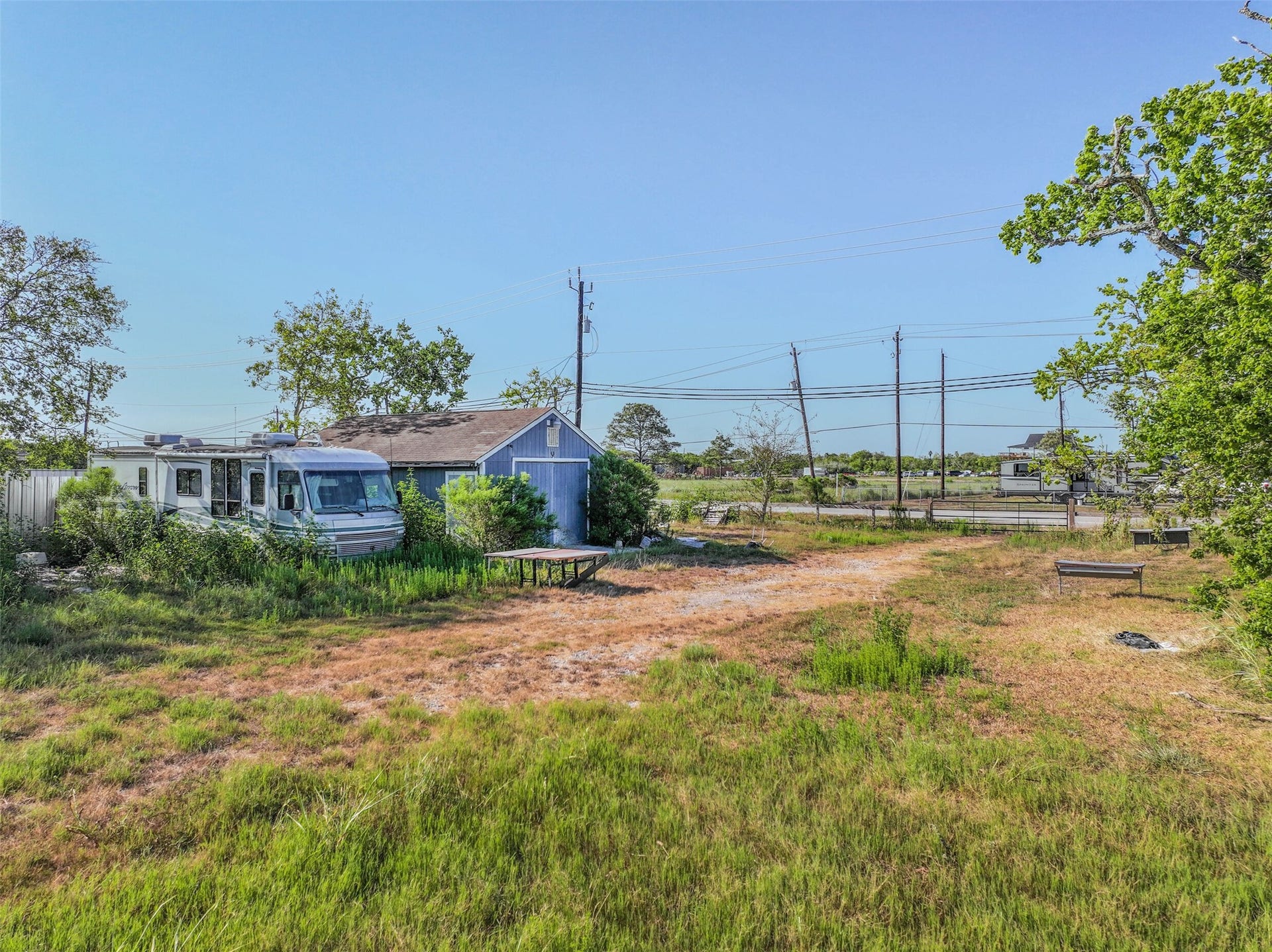 2375 E Fm 517, San Leon, TX 77539 2375 E Fm 517, San Leon, TX 77539