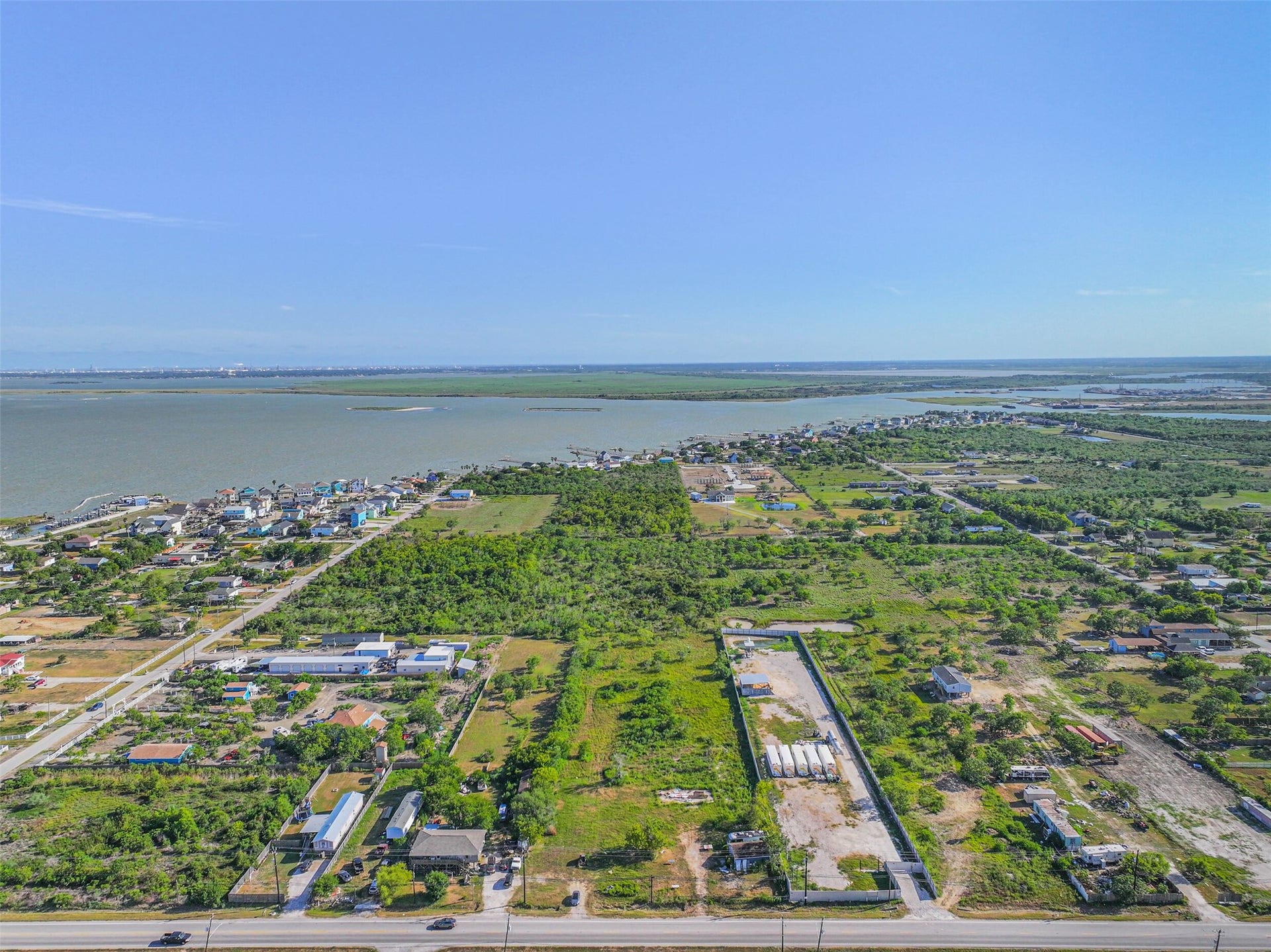 2375 E Fm 517, San Leon, TX 77539 2375 E Fm 517, San Leon, TX 77539
