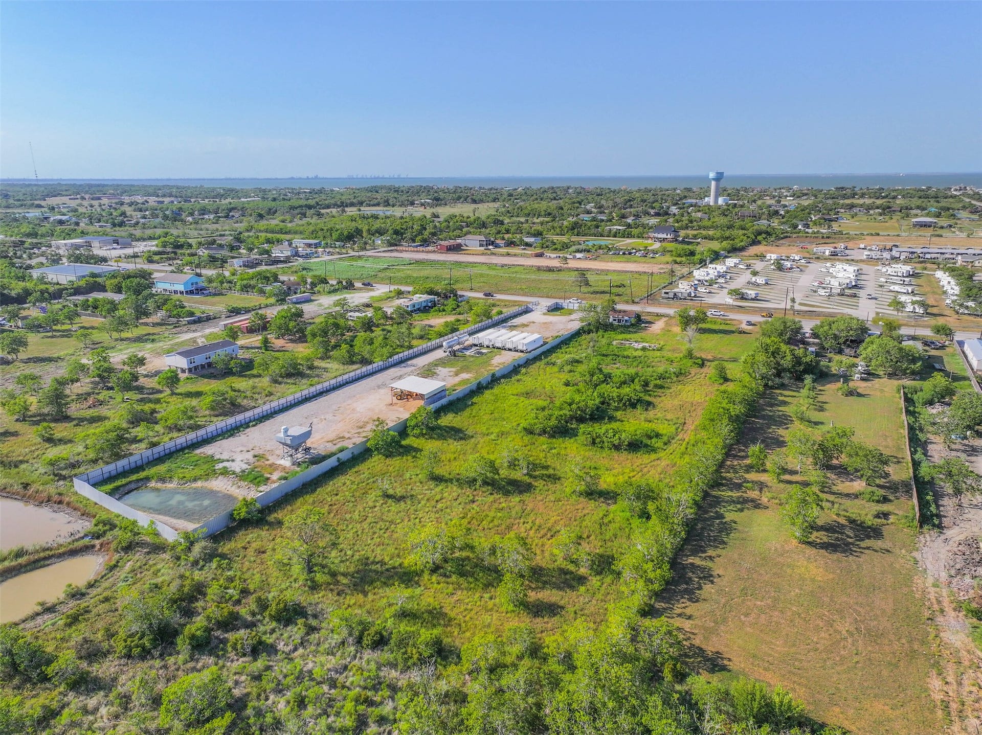2375 E Fm 517, San Leon, TX 77539 2375 E Fm 517, San Leon, TX 77539