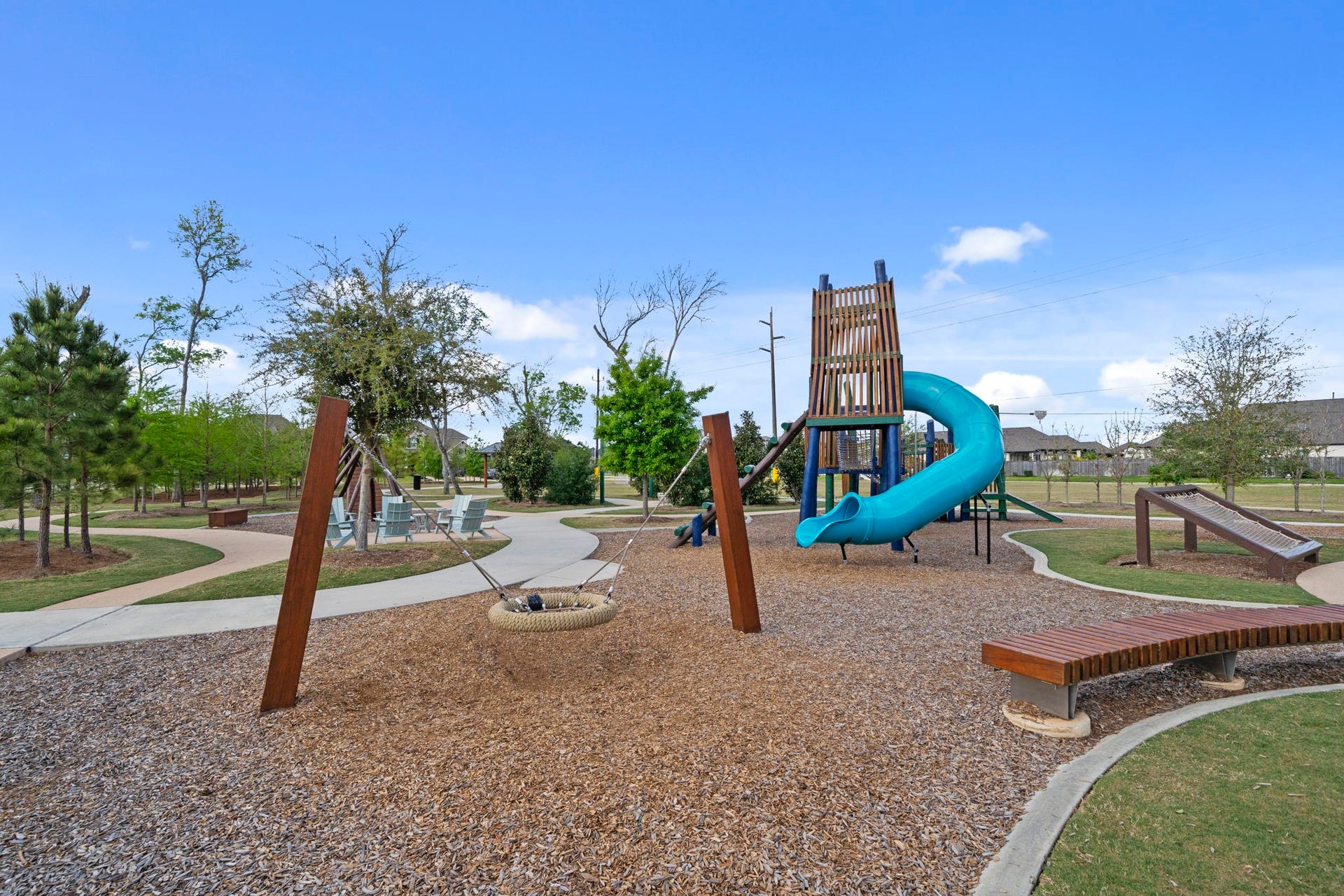 1806 Sienna Grove Drive, Missouri City, TX 77459 Across the street from a highly used community park with playground and plenty of sitting areas.