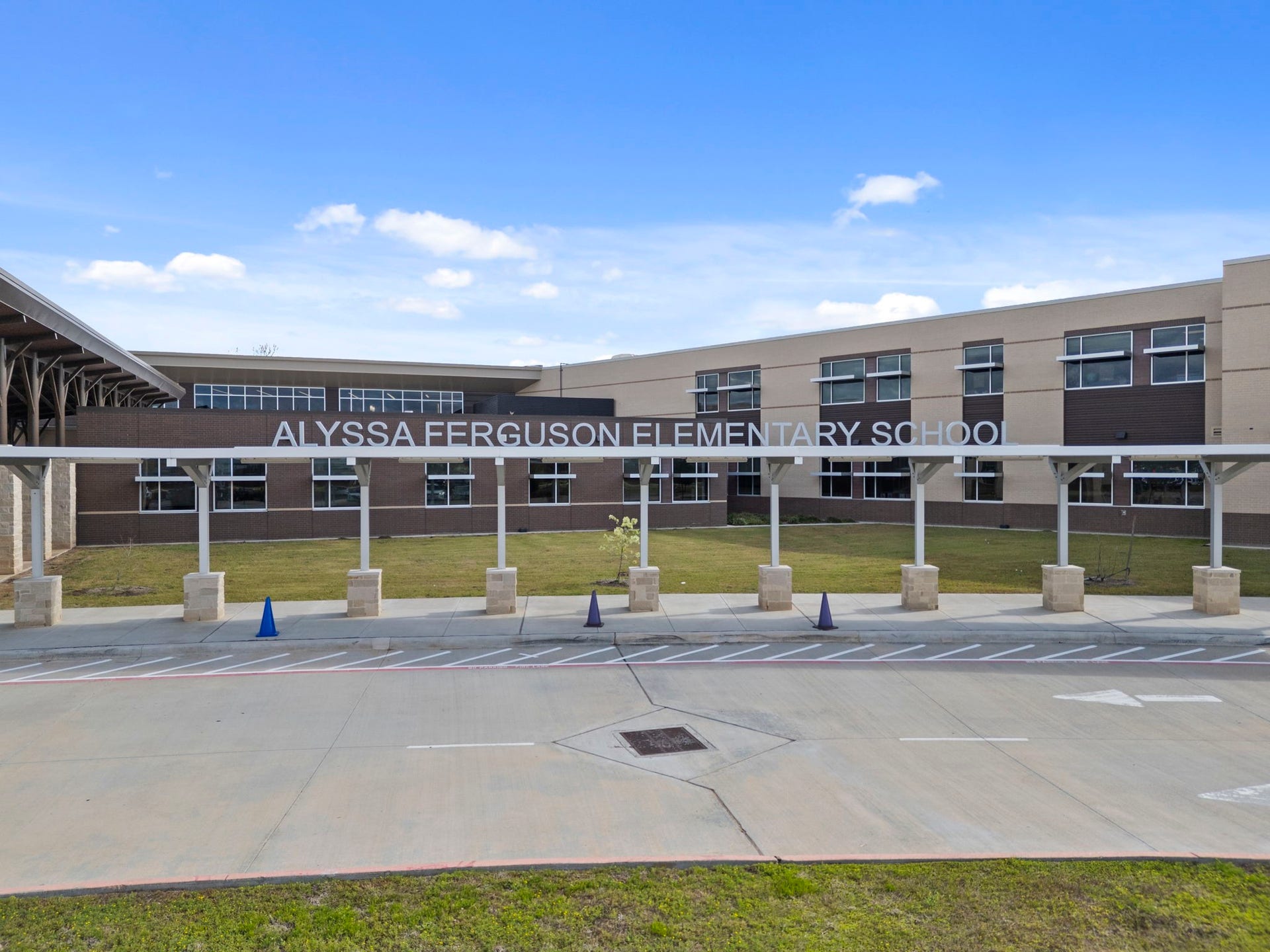 1806 Sienna Grove Drive, Missouri City, TX 77459 Walking distance to Elementary Alyssa Ferguson.