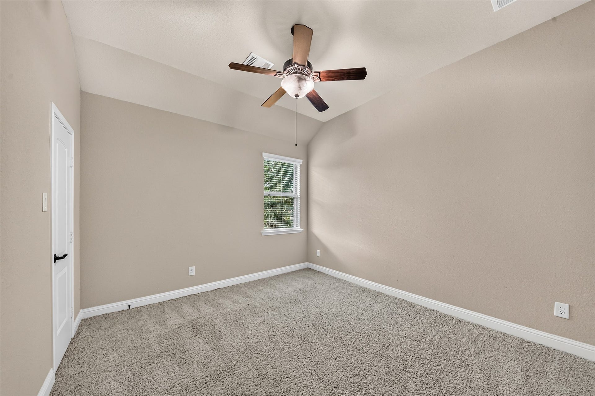 12218 Rampy Green Drive, Tomball, TX 77377 Bedroom 2