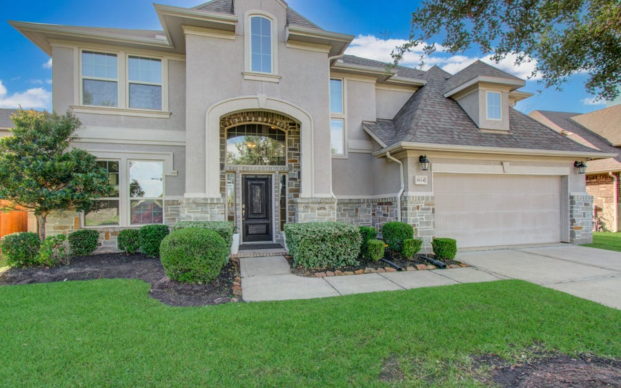 Property photo for 1824 Pleasant Springs Lane, Pearland, TX