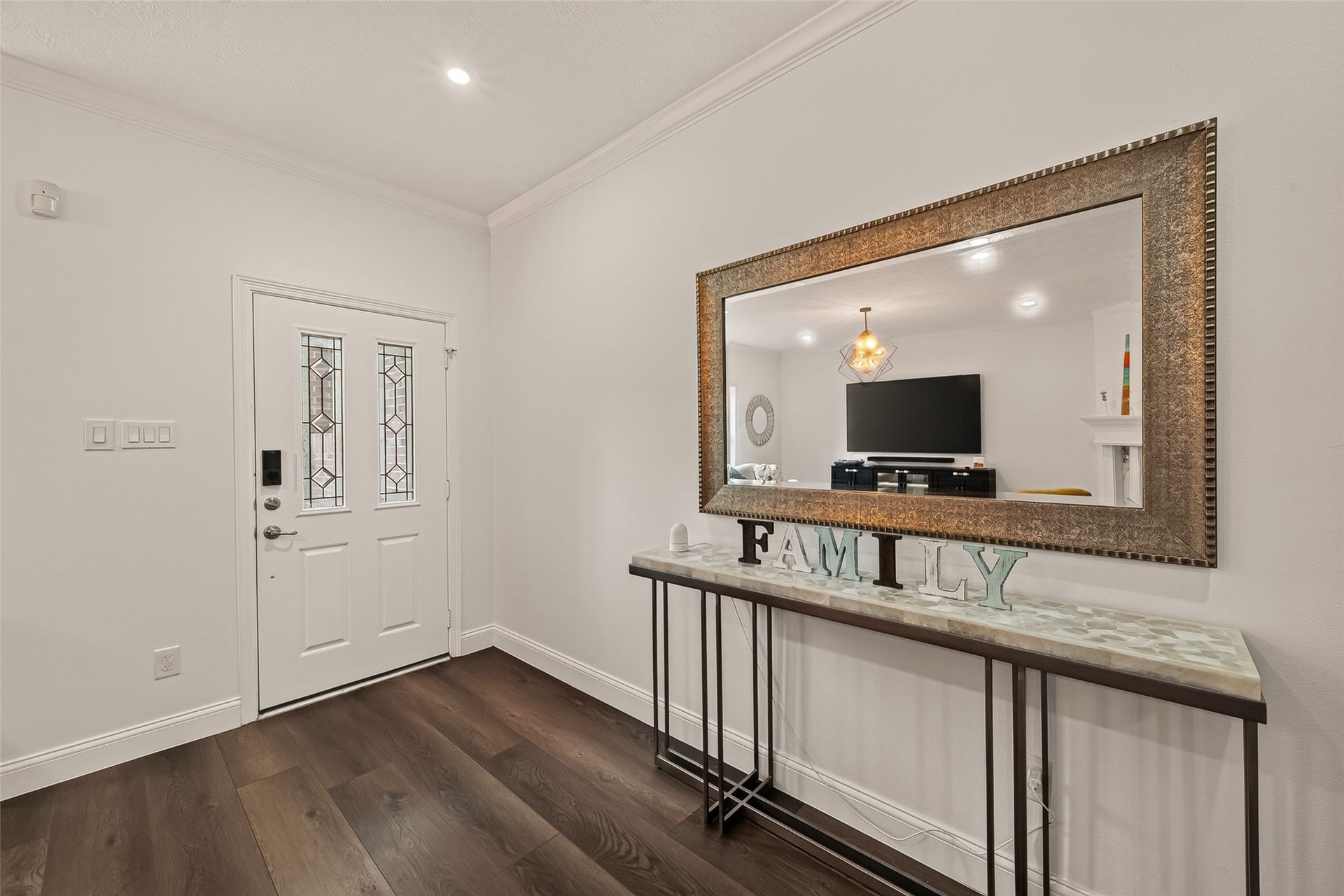 2865 Westhollow Drive, #43, Houston, TX 77082 Step inside to light-filled elegance and a warm, gracious welcome every single day.