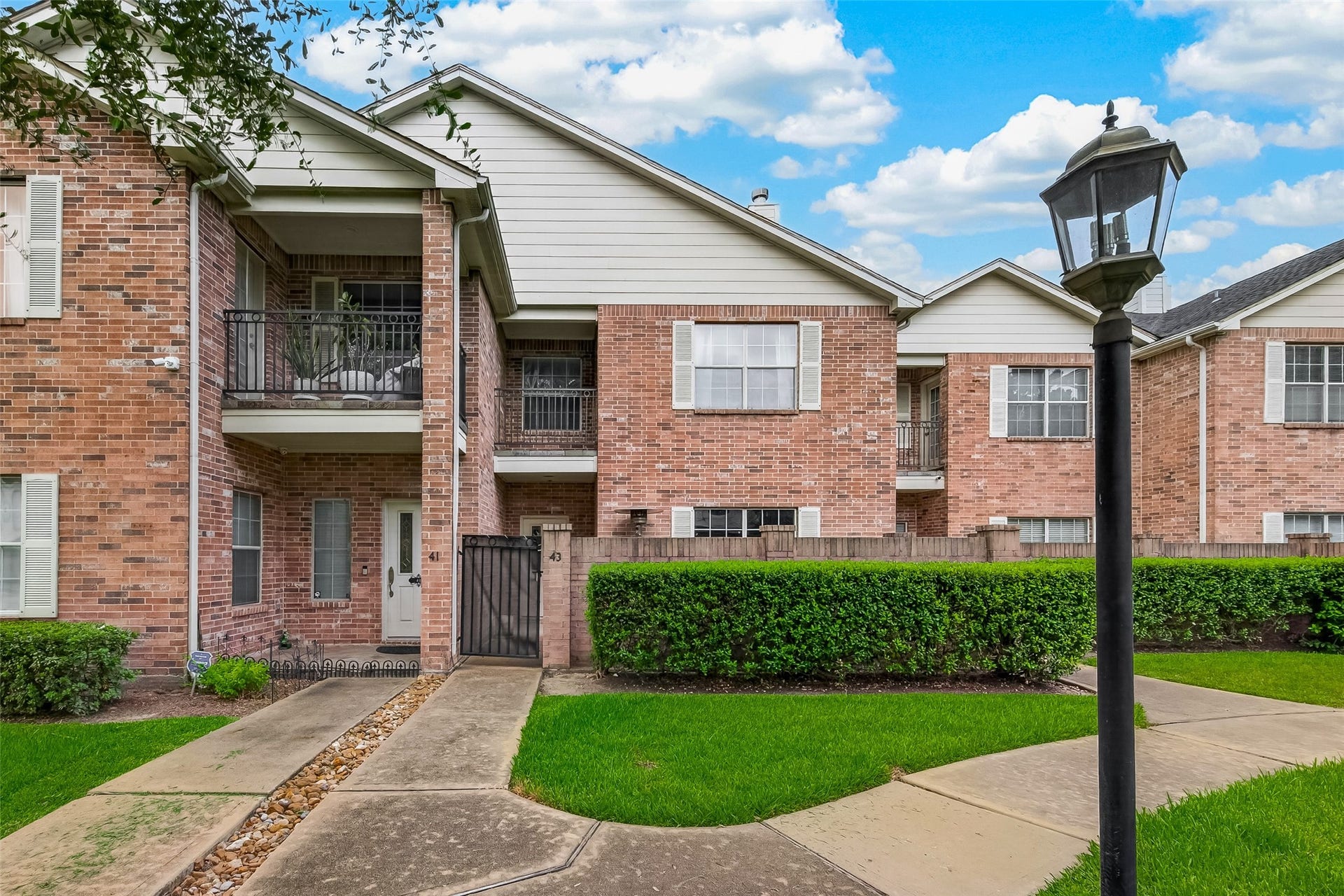 2865 Westhollow Drive, #43, Houston, TX 77082 Stunning brick architecture surrounded by manicured grounds, welcome home to lifestyle and location!