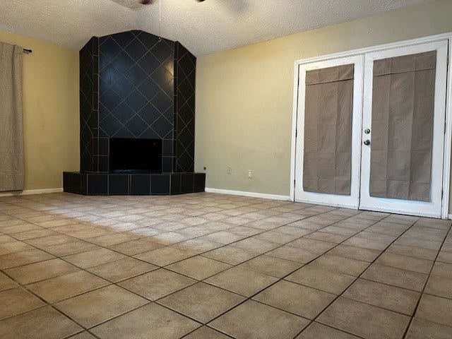 16022 Vista Del Mar Drive, Houston, TX 77083 family room