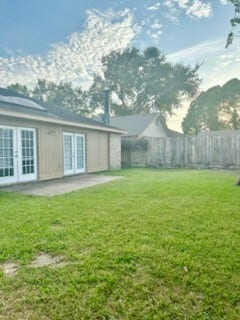 16022 Vista Del Mar Drive, Houston, TX 77083 huge backyard