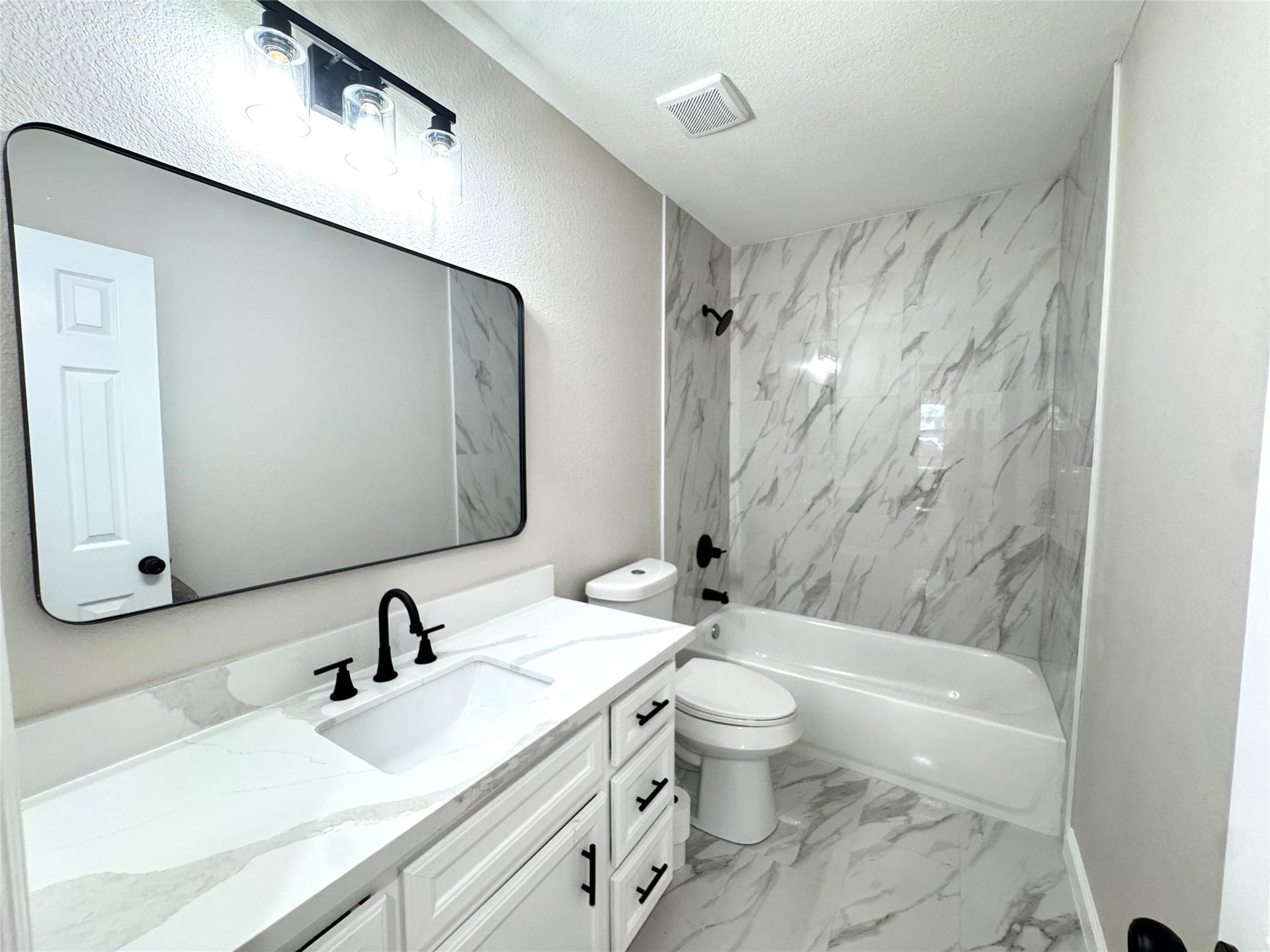 10629 Fairfax Street, Houston, TX 77029 10629 Fairfax Street, Houston, TX 77029