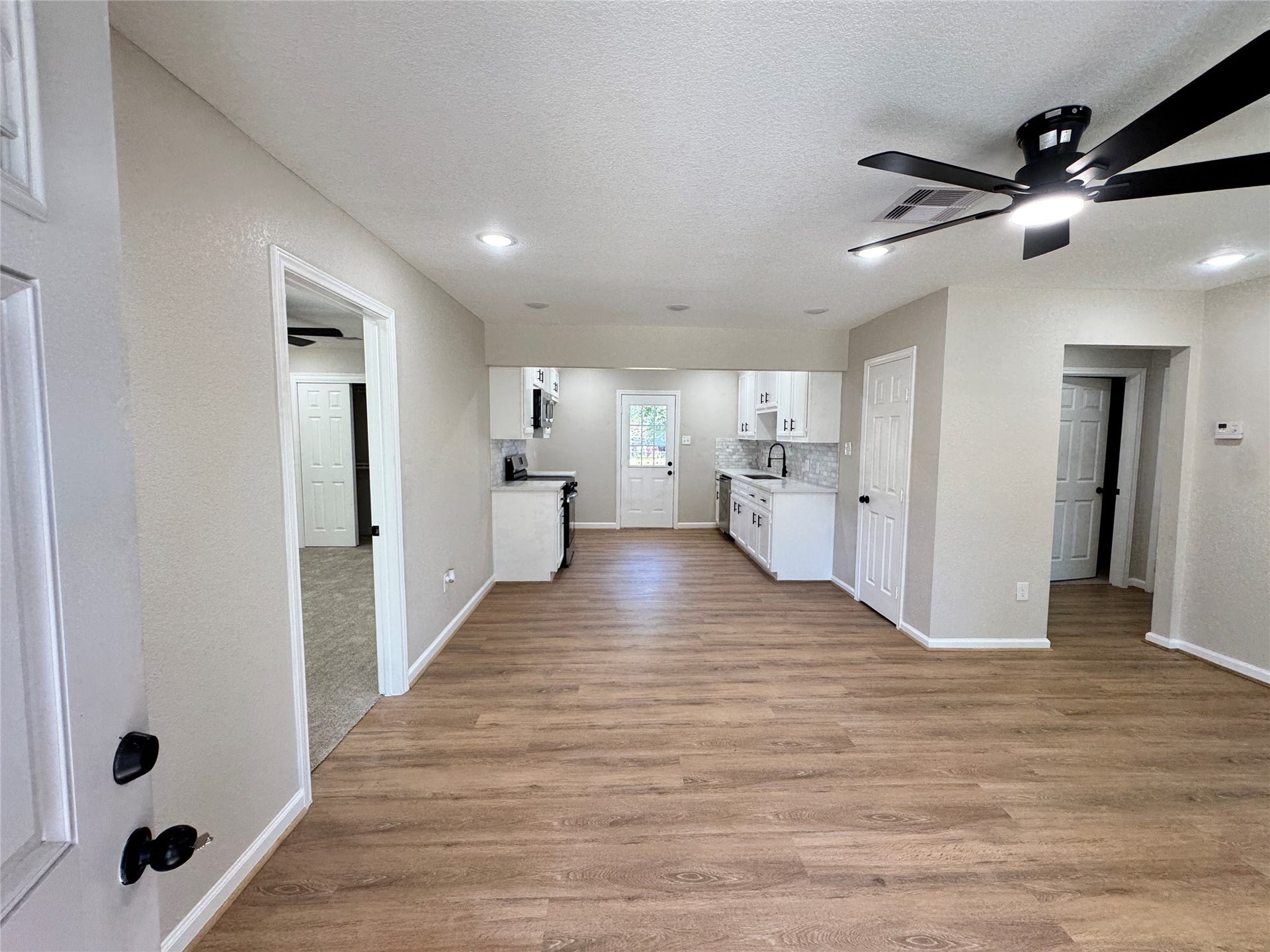 10629 Fairfax Street, Houston, TX 77029 10629 Fairfax Street, Houston, TX 77029