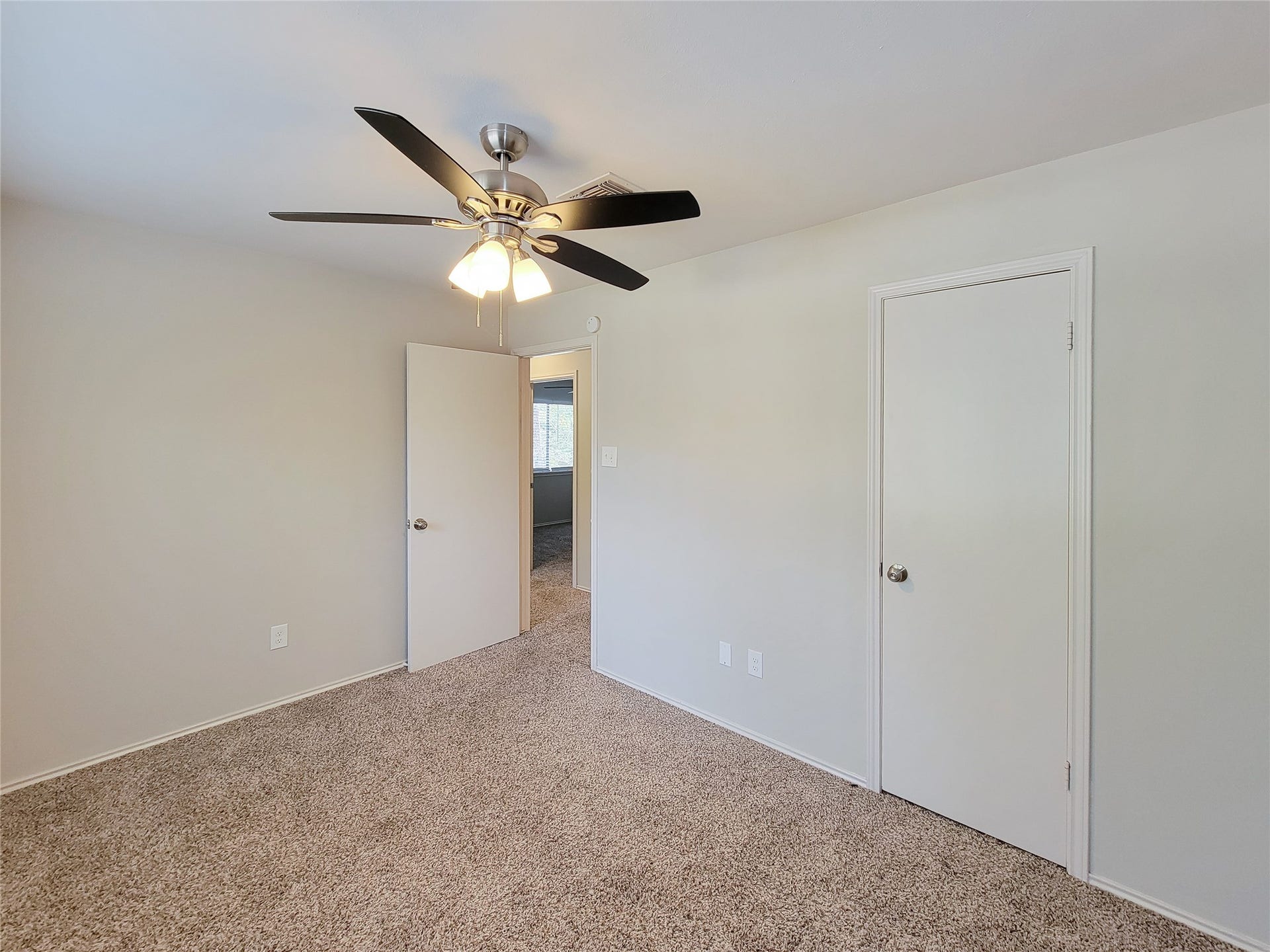 80 Fallenstone Drive, The Woodlands, TX 77381 80 Fallenstone Drive, The Woodlands, TX 77381