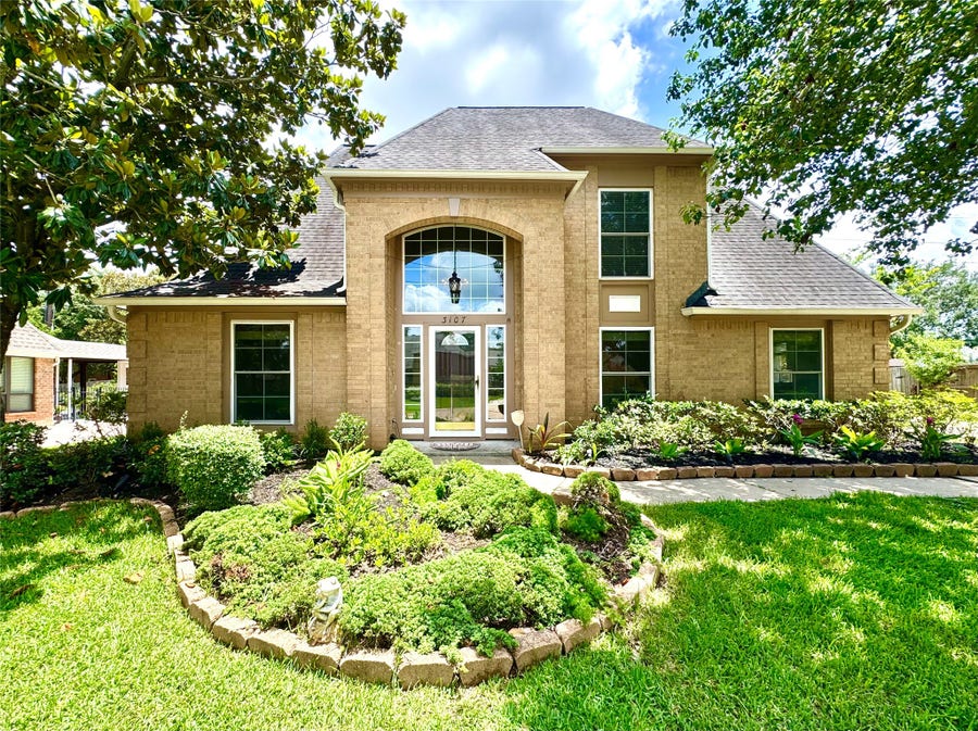 Property photo for 3107 Poplar Place, Sugar Land, TX