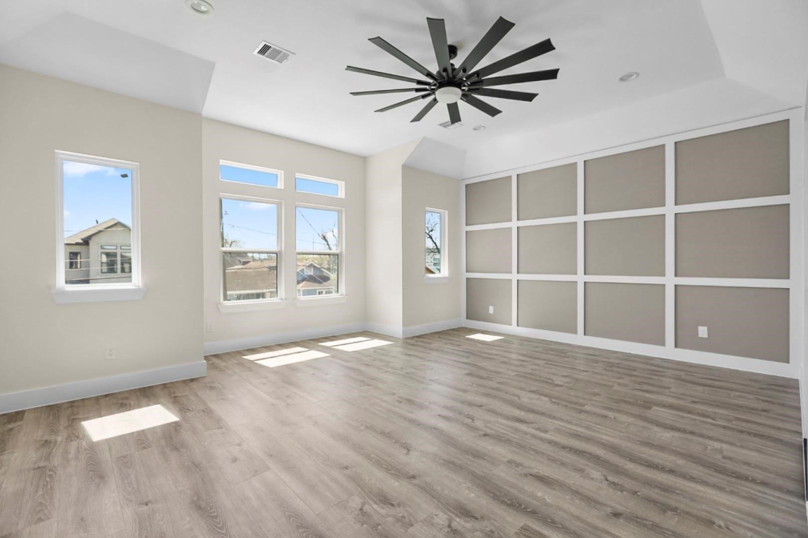 6611 Avenue O, Houston, TX 77011 6611 Avenue O, Houston, TX 77011