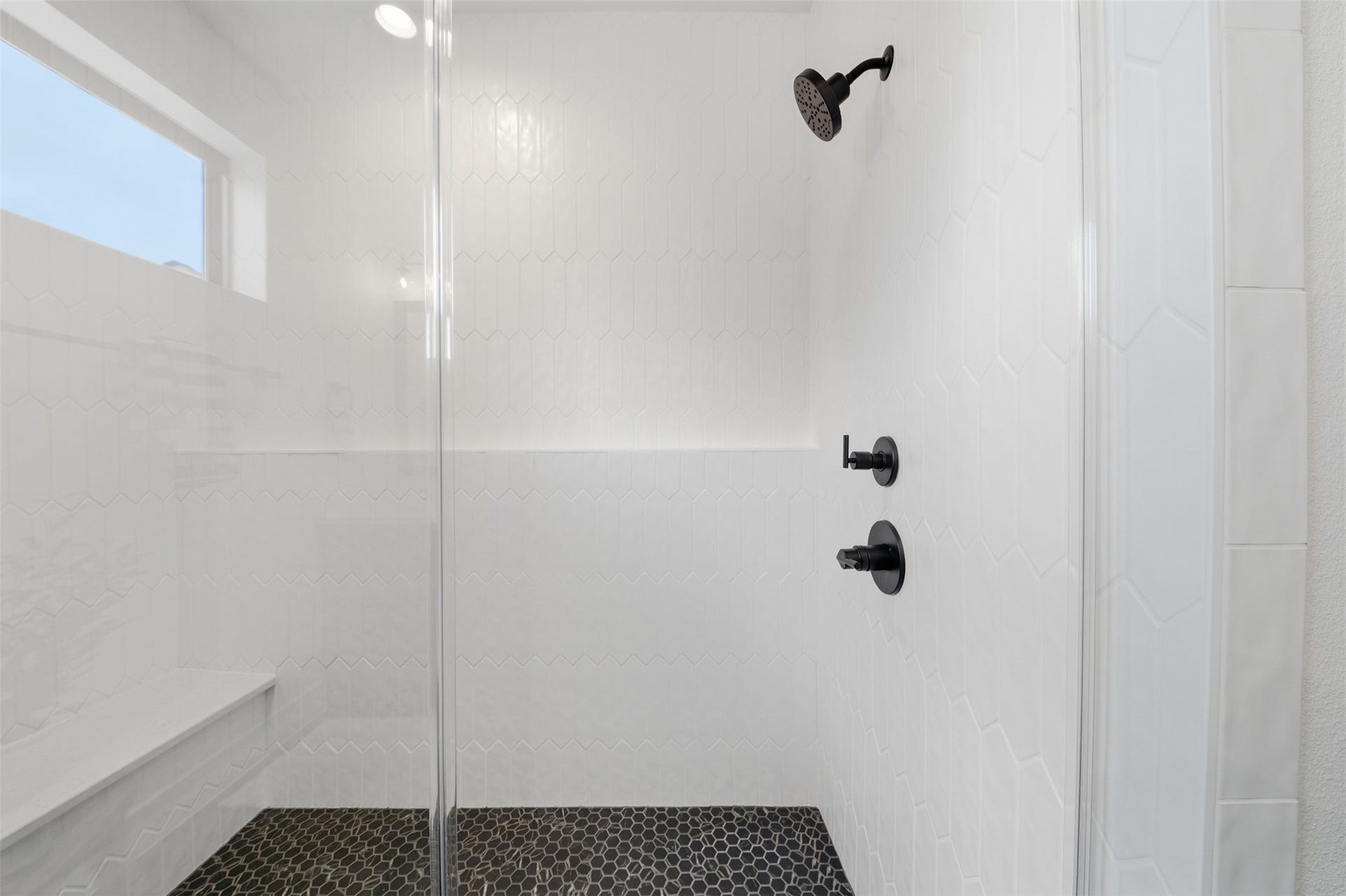 4605 Harrisburg Boulevard, #C, Houston, TX 77011 4605 Harrisburg Boulevard, #C, Houston, TX 77011